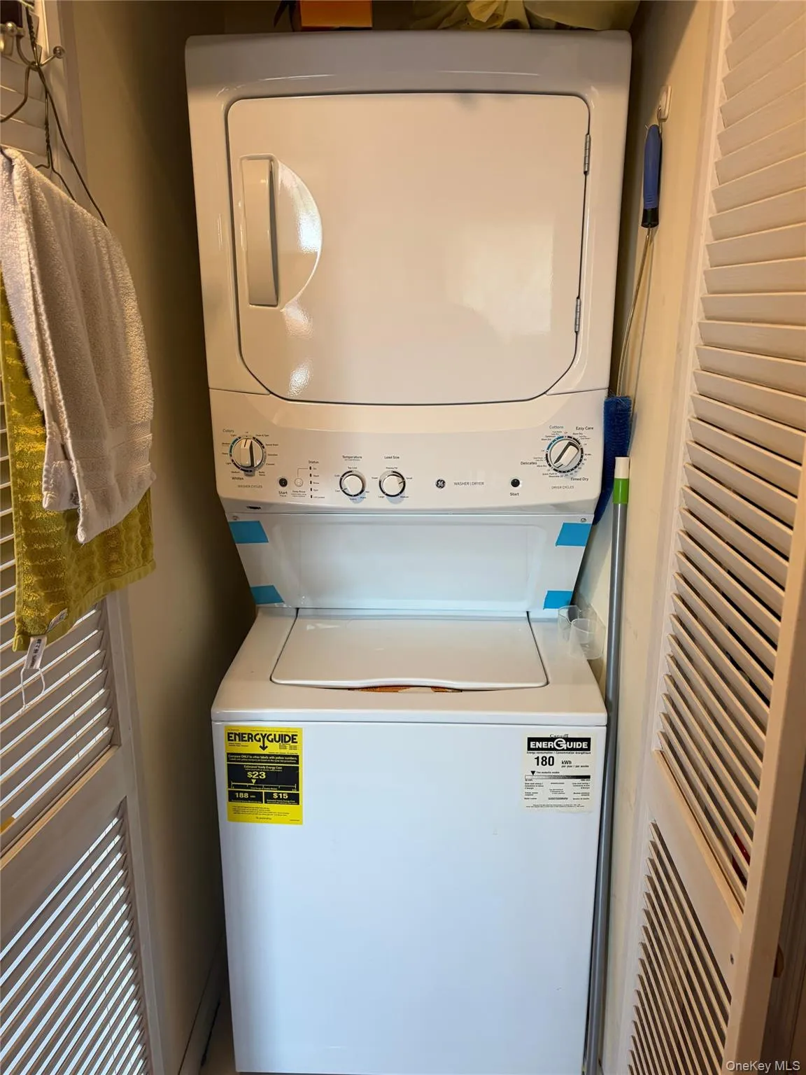 64-63 Austin Street, New York, NY, 1 Bedroom Bedrooms, 3 Rooms Rooms,1 BathroomBathrooms,Residential,For Rent,Austin,0,1022220 64-63 Austin Street, New York, NY, 1 Bedroom Bedrooms, 3 Rooms Rooms,1 BathroomBathrooms,Residential,For Rent,Austin,0,1022220