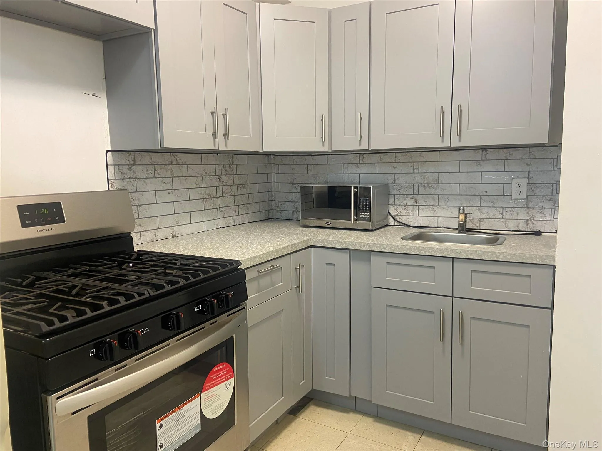 89-15 Parsons Boulevard, New York, NY, 2 Rooms Rooms,1 BathroomBathrooms,Residential Lease,For Rent,Parsons,0,1022221 89-15 Parsons Boulevard, New York, NY, 2 Rooms Rooms,1 BathroomBathrooms,Residential Lease,For Rent,Parsons,0,1022221