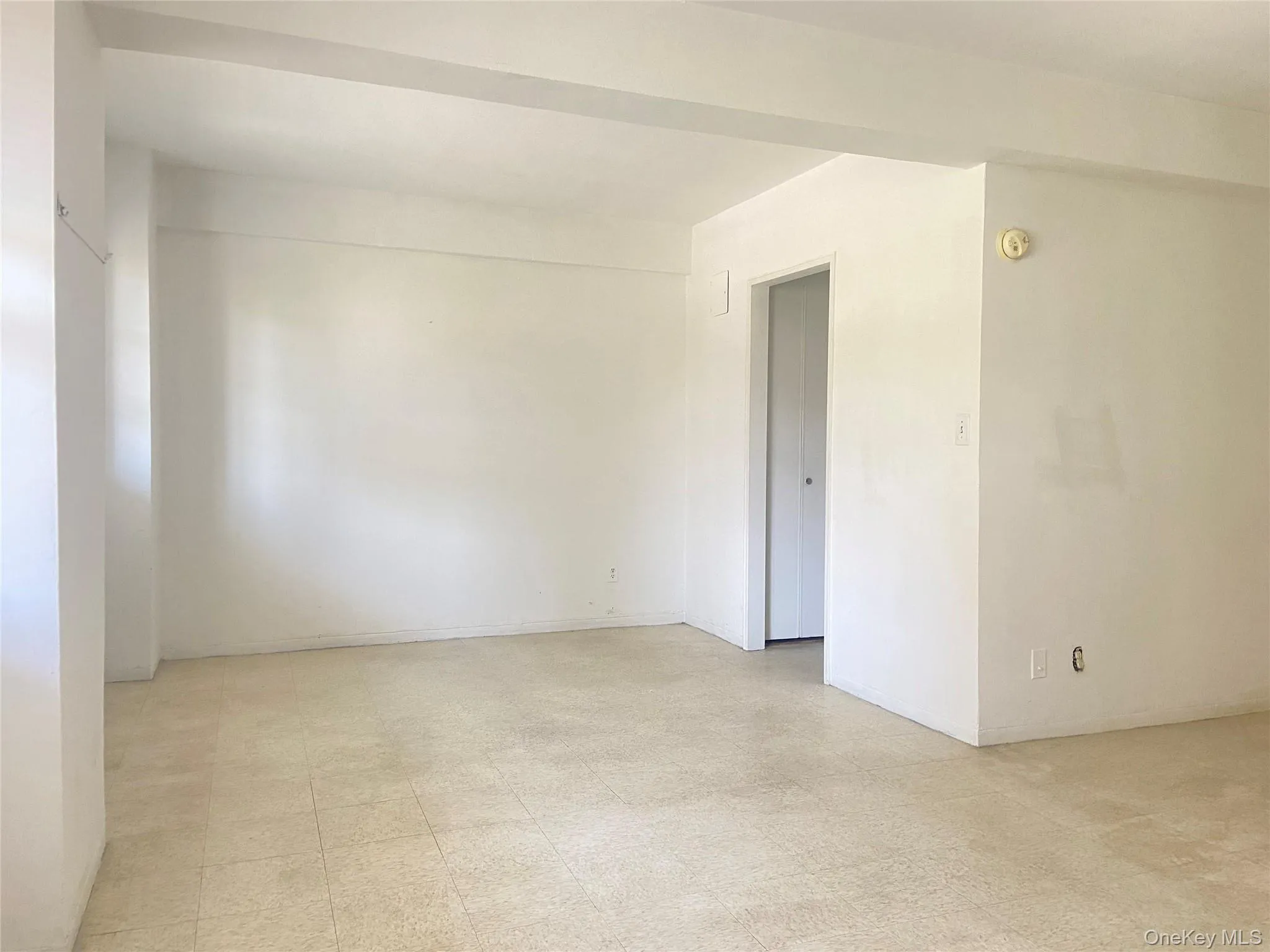89-15 Parsons Boulevard, New York, NY, 2 Rooms Rooms,1 BathroomBathrooms,Residential Lease,For Rent,Parsons,0,1022221 89-15 Parsons Boulevard, New York, NY, 2 Rooms Rooms,1 BathroomBathrooms,Residential Lease,For Rent,Parsons,0,1022221