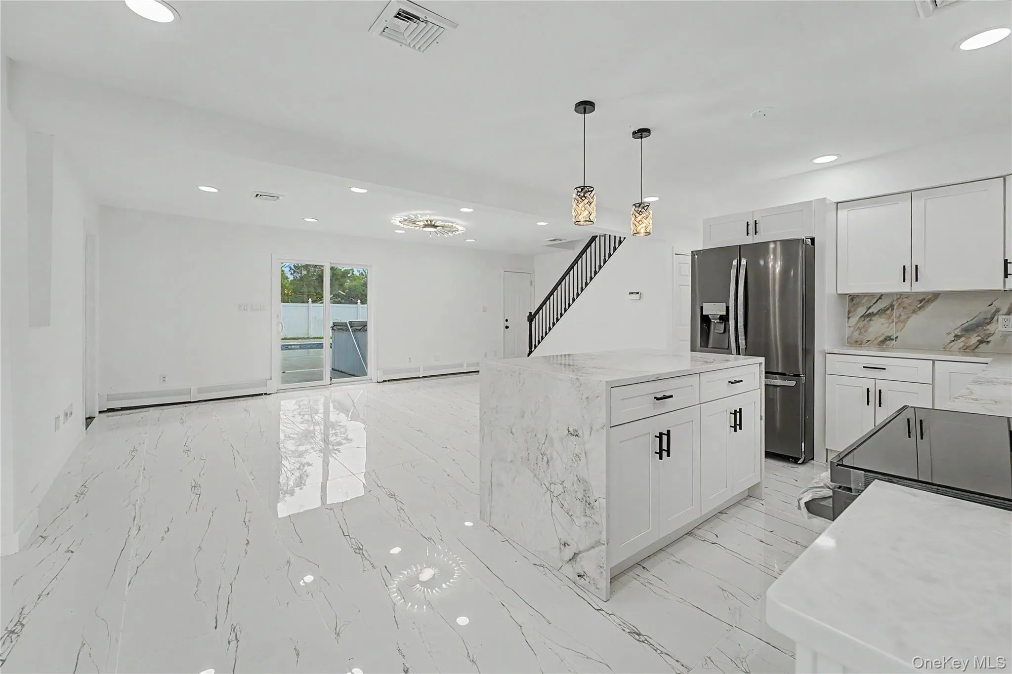 6 Regal Lane, Hempstead, NY, 4 Bedrooms Bedrooms, 7 Rooms Rooms,3 BathroomsBathrooms,Residential,For Rent,Regal,0,1022224 6 Regal Lane, Hempstead, NY, 4 Bedrooms Bedrooms, 7 Rooms Rooms,3 BathroomsBathrooms,Residential,For Rent,Regal,0,1022224