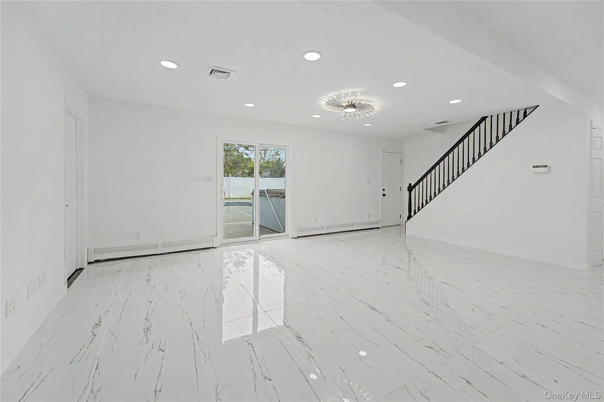 6 Regal Lane, Hempstead, NY, 4 Bedrooms Bedrooms, 7 Rooms Rooms,3 BathroomsBathrooms,Residential,For Rent,Regal,0,1022224 6 Regal Lane, Hempstead, NY, 4 Bedrooms Bedrooms, 7 Rooms Rooms,3 BathroomsBathrooms,Residential,For Rent,Regal,0,1022224