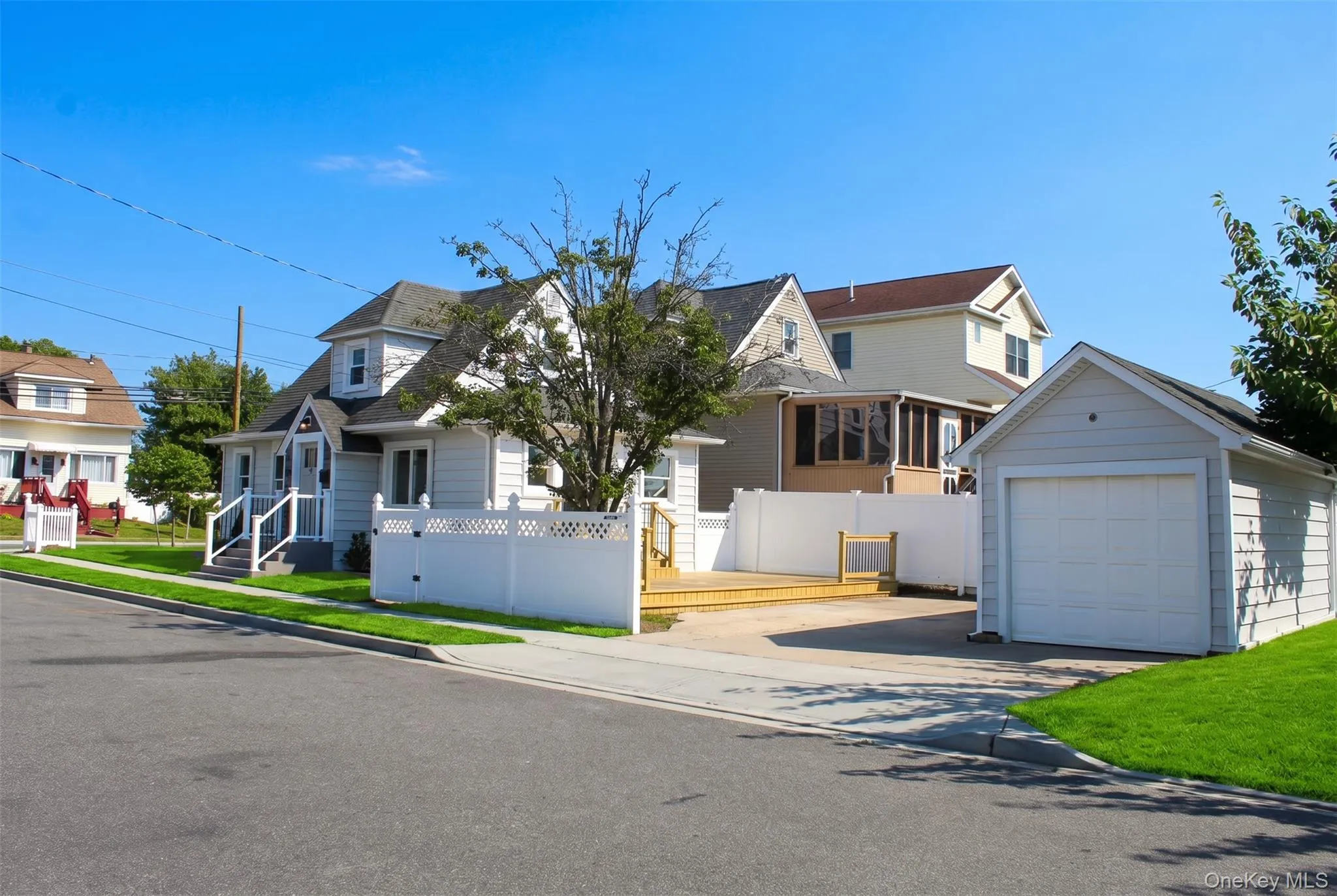 9 Franklin Street, Hempstead, NY, 2 Bedrooms Bedrooms, 6 Rooms Rooms,2 BathroomsBathrooms,Residential,For Rent,Franklin,0,1022225 9 Franklin Street, Hempstead, NY, 2 Bedrooms Bedrooms, 6 Rooms Rooms,2 BathroomsBathrooms,Residential,For Rent,Franklin,0,1022225
