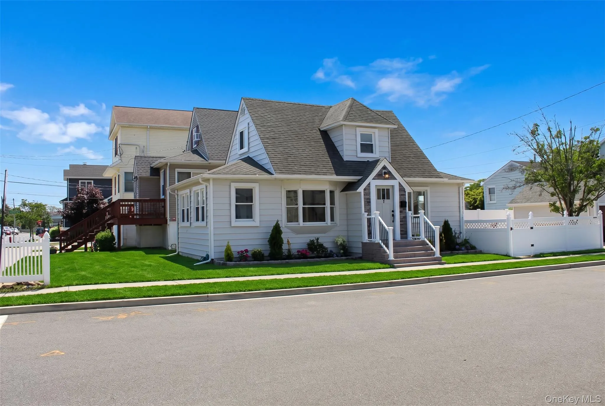 9 Franklin Street, Hempstead, NY, 2 Bedrooms Bedrooms, 6 Rooms Rooms,2 BathroomsBathrooms,Residential,For Rent,Franklin,0,1022225 9 Franklin Street, Hempstead, NY, 2 Bedrooms Bedrooms, 6 Rooms Rooms,2 BathroomsBathrooms,Residential,For Rent,Franklin,0,1022225