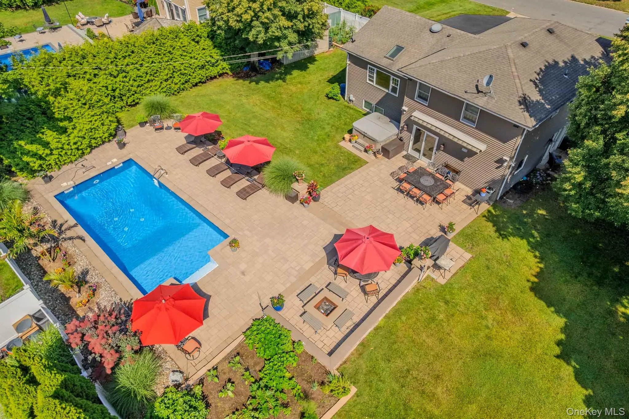 8 Feather Lane, Smithtown, NY, 4 Bedrooms Bedrooms, 8 Rooms Rooms,3 BathroomsBathrooms,Residential,For Rent,Feather,0,1022234 8 Feather Lane, Smithtown, NY, 4 Bedrooms Bedrooms, 8 Rooms Rooms,3 BathroomsBathrooms,Residential,For Rent,Feather,0,1022234