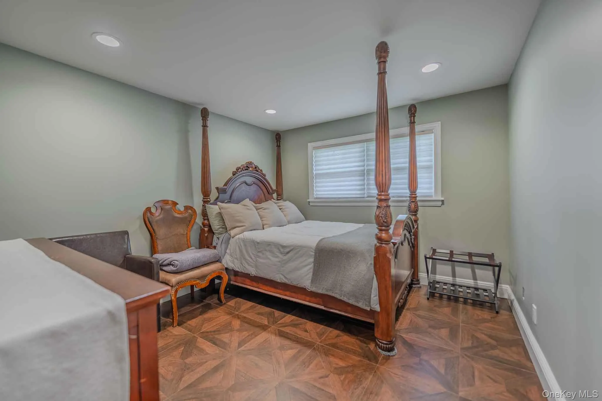 8 Feather Lane, Smithtown, NY, 4 Bedrooms Bedrooms, 8 Rooms Rooms,3 BathroomsBathrooms,Residential,For Rent,Feather,0,1022234 8 Feather Lane, Smithtown, NY, 4 Bedrooms Bedrooms, 8 Rooms Rooms,3 BathroomsBathrooms,Residential,For Rent,Feather,0,1022234