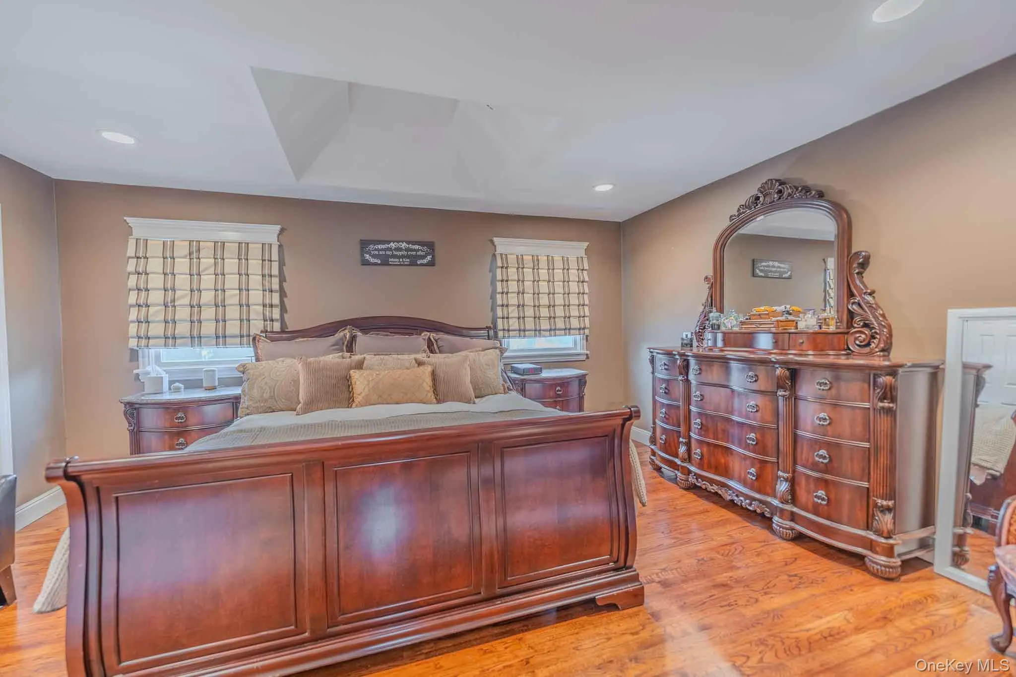 8 Feather Lane, Smithtown, NY, 4 Bedrooms Bedrooms, 8 Rooms Rooms,3 BathroomsBathrooms,Residential,For Rent,Feather,0,1022234 8 Feather Lane, Smithtown, NY, 4 Bedrooms Bedrooms, 8 Rooms Rooms,3 BathroomsBathrooms,Residential,For Rent,Feather,0,1022234