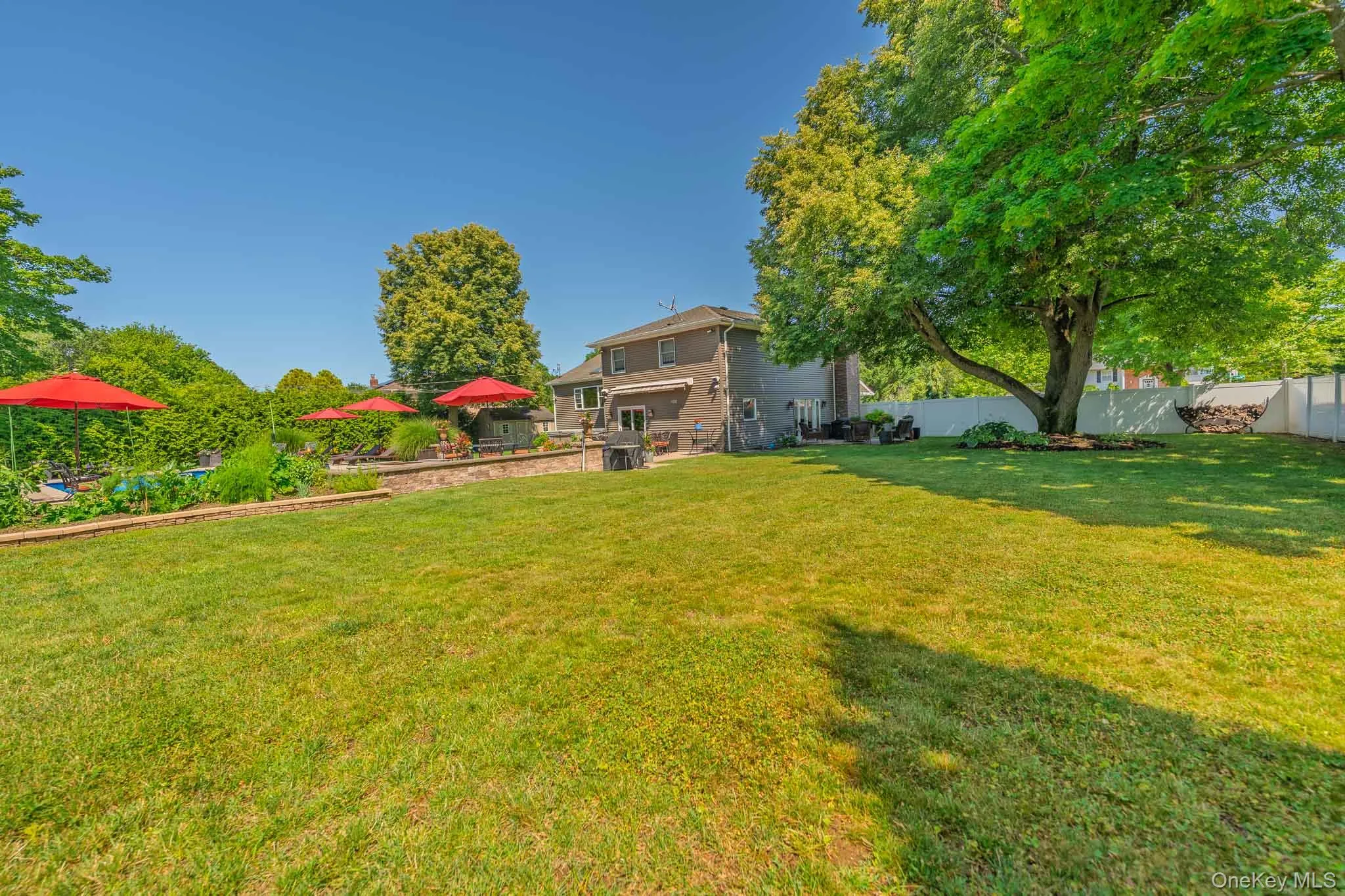 8 Feather Lane, Smithtown, NY, 4 Bedrooms Bedrooms, 8 Rooms Rooms,3 BathroomsBathrooms,Residential,For Rent,Feather,0,1022234 8 Feather Lane, Smithtown, NY, 4 Bedrooms Bedrooms, 8 Rooms Rooms,3 BathroomsBathrooms,Residential,For Rent,Feather,0,1022234