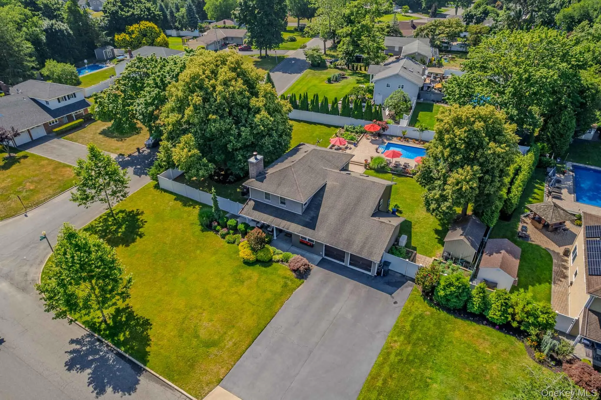 8 Feather Lane, Smithtown, NY, 4 Bedrooms Bedrooms, 8 Rooms Rooms,3 BathroomsBathrooms,Residential,For Rent,Feather,0,1022234 8 Feather Lane, Smithtown, NY, 4 Bedrooms Bedrooms, 8 Rooms Rooms,3 BathroomsBathrooms,Residential,For Rent,Feather,0,1022234