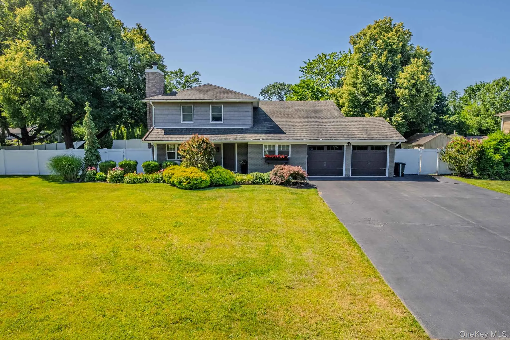 8 Feather Lane, Smithtown, NY, 4 Bedrooms Bedrooms, 8 Rooms Rooms,3 BathroomsBathrooms,Residential,For Rent,Feather,0,1022234 8 Feather Lane, Smithtown, NY, 4 Bedrooms Bedrooms, 8 Rooms Rooms,3 BathroomsBathrooms,Residential,For Rent,Feather,0,1022234