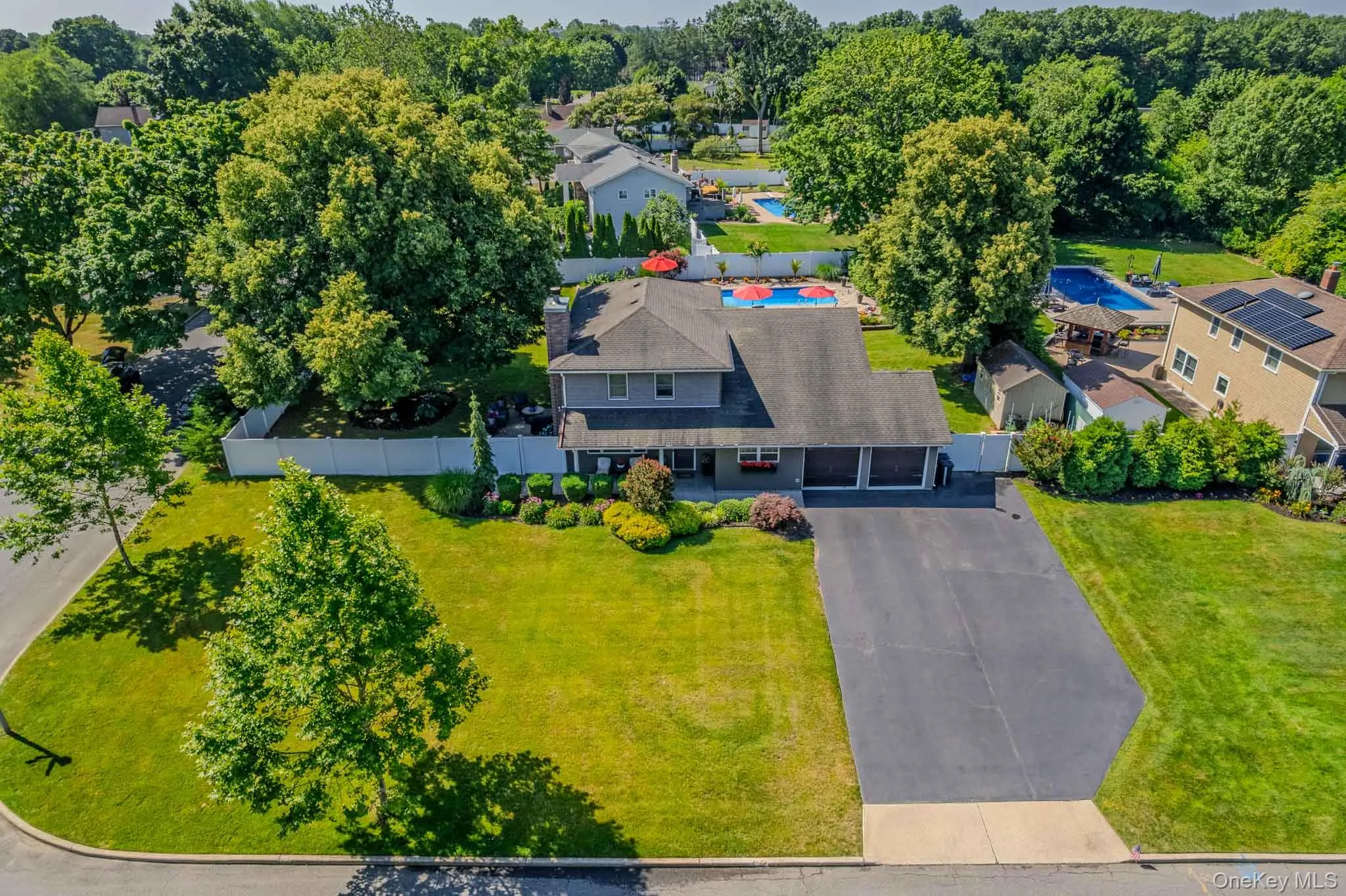 8 Feather Lane, Smithtown, NY, 4 Bedrooms Bedrooms, 8 Rooms Rooms,3 BathroomsBathrooms,Residential,For Rent,Feather,0,1022234 8 Feather Lane, Smithtown, NY, 4 Bedrooms Bedrooms, 8 Rooms Rooms,3 BathroomsBathrooms,Residential,For Rent,Feather,0,1022234
