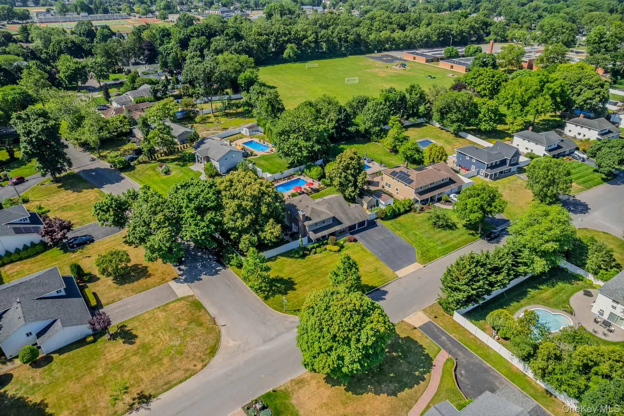 8 Feather Lane, Smithtown, NY, 4 Bedrooms Bedrooms, 8 Rooms Rooms,3 BathroomsBathrooms,Residential,For Rent,Feather,0,1022234 8 Feather Lane, Smithtown, NY, 4 Bedrooms Bedrooms, 8 Rooms Rooms,3 BathroomsBathrooms,Residential,For Rent,Feather,0,1022234