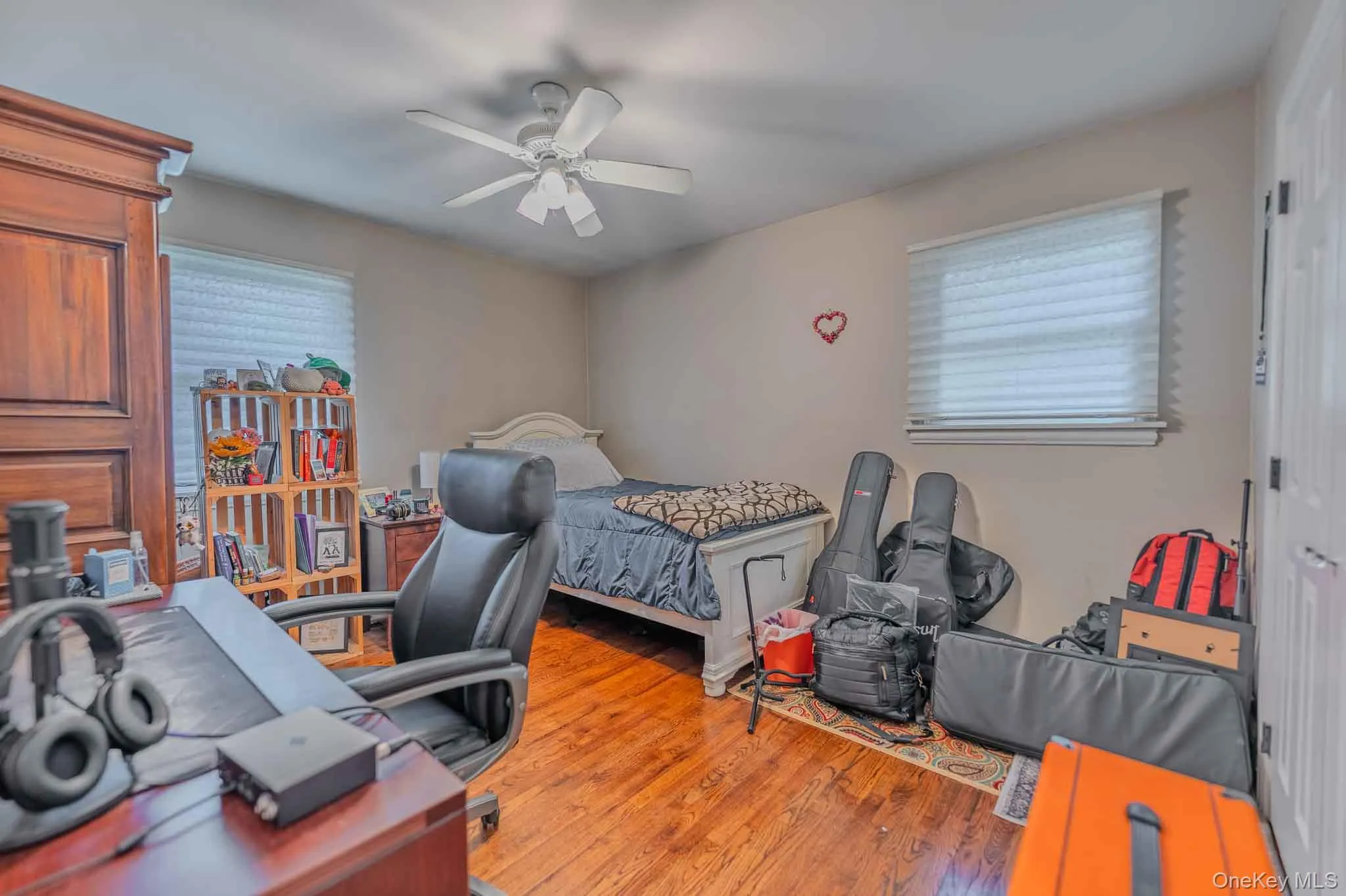 8 Feather Lane, Smithtown, NY, 4 Bedrooms Bedrooms, 8 Rooms Rooms,3 BathroomsBathrooms,Residential,For Rent,Feather,0,1022234 8 Feather Lane, Smithtown, NY, 4 Bedrooms Bedrooms, 8 Rooms Rooms,3 BathroomsBathrooms,Residential,For Rent,Feather,0,1022234