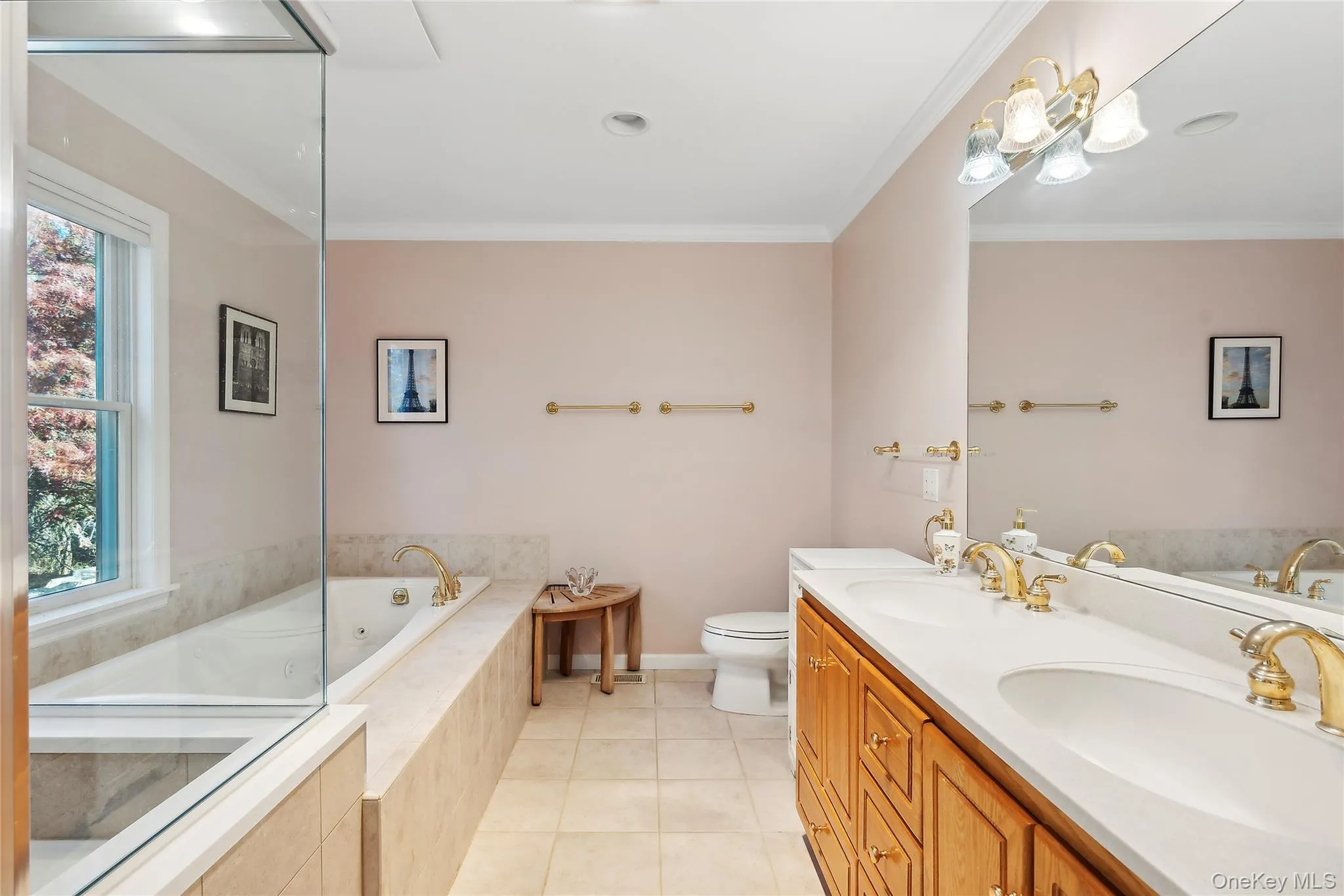 1st floor primary ensuite bathroom 1st floor primary ensuite bathroom