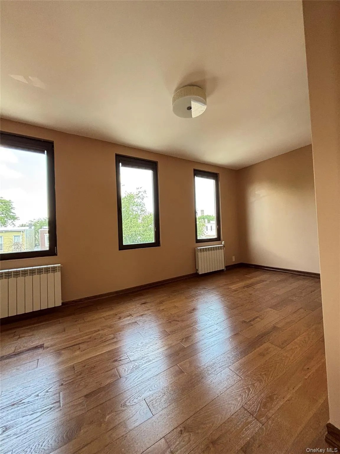 7164 70th Street, New York, NY, 1 Bedroom Bedrooms, 3 Rooms Rooms,1 BathroomBathrooms,Residential Lease,For Rent,70th,0,1022239 7164 70th Street, New York, NY, 1 Bedroom Bedrooms, 3 Rooms Rooms,1 BathroomBathrooms,Residential Lease,For Rent,70th,0,1022239