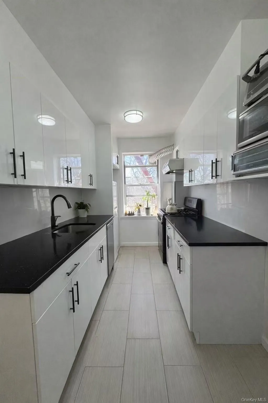 141-03 79 Avenue, New York, NY, 2 Bedrooms Bedrooms, 4 Rooms Rooms,1 BathroomBathrooms,Residential,For Rent,79,0,1022242 141-03 79 Avenue, New York, NY, 2 Bedrooms Bedrooms, 4 Rooms Rooms,1 BathroomBathrooms,Residential,For Rent,79,0,1022242
