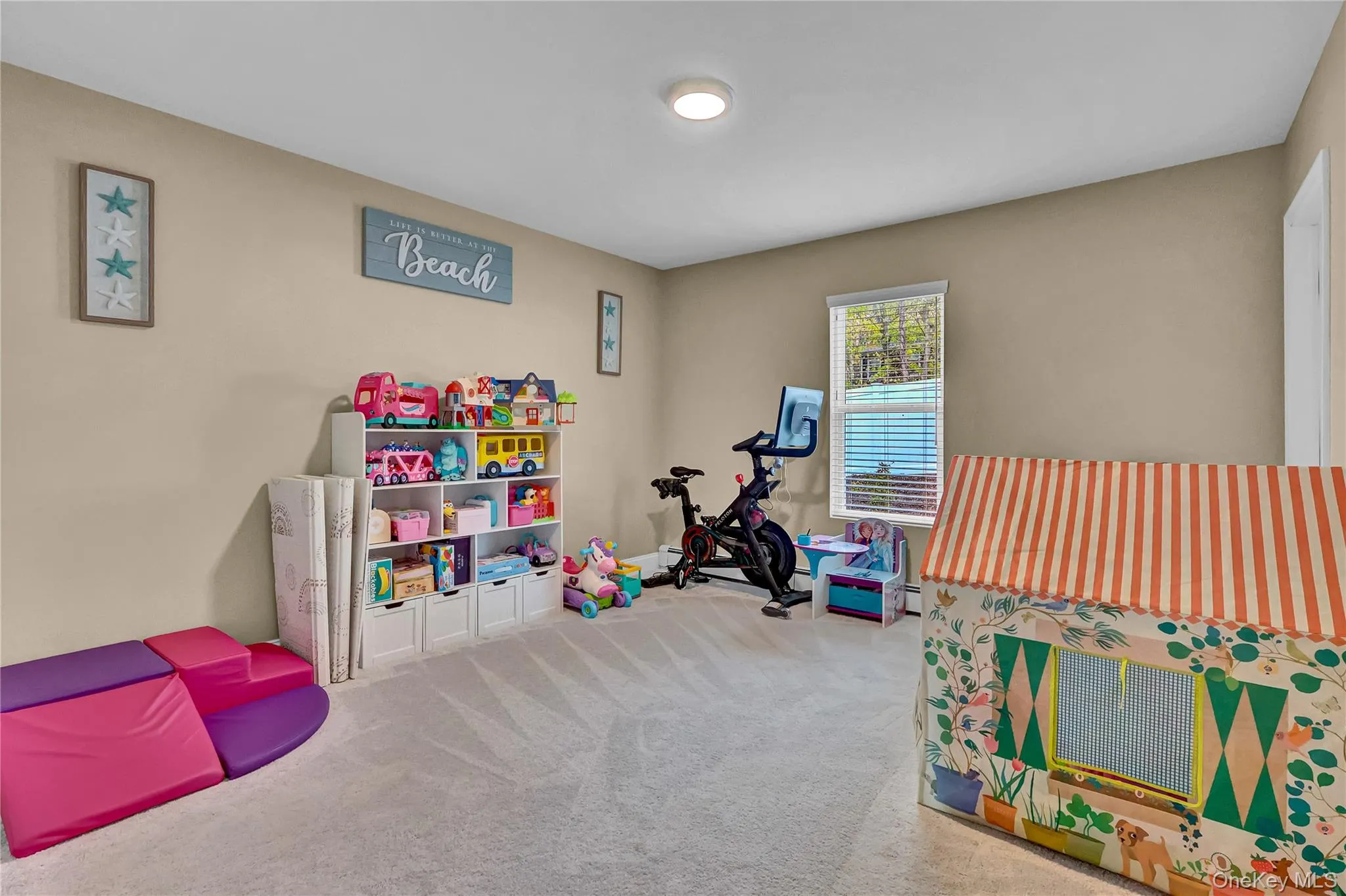 4 Saint Marks Place, Brookhaven, NY, 3 Bedrooms Bedrooms, 6 Rooms Rooms,2 BathroomsBathrooms,Residential,For Rent,Saint Marks,0,1022245 4 Saint Marks Place, Brookhaven, NY, 3 Bedrooms Bedrooms, 6 Rooms Rooms,2 BathroomsBathrooms,Residential,For Rent,Saint Marks,0,1022245