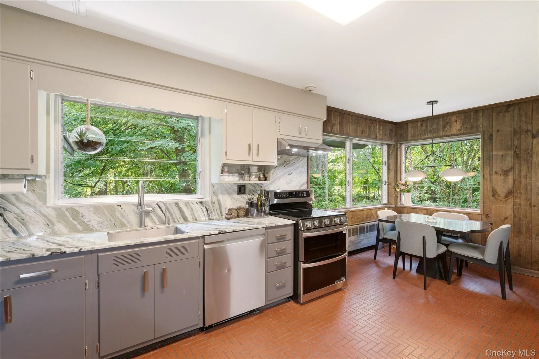 790 Bryant Avenue, North Hempstead, NY, 4 Bedrooms Bedrooms, 9 Rooms Rooms,3 BathroomsBathrooms,Residential,For Rent,Bryant,0,1022251 790 Bryant Avenue, North Hempstead, NY, 4 Bedrooms Bedrooms, 9 Rooms Rooms,3 BathroomsBathrooms,Residential,For Rent,Bryant,0,1022251