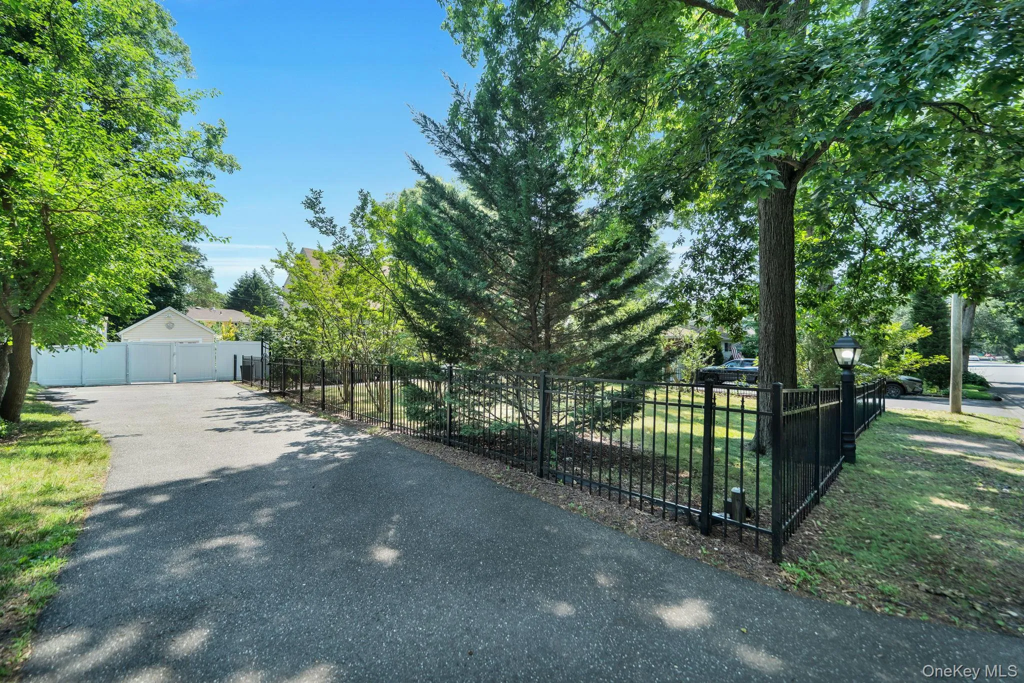 38 Lyons Street, Huntington, NY, 3 Bedrooms Bedrooms, 6 Rooms Rooms,3 BathroomsBathrooms,Residential,For Rent,Lyons,0,1022258 38 Lyons Street, Huntington, NY, 3 Bedrooms Bedrooms, 6 Rooms Rooms,3 BathroomsBathrooms,Residential,For Rent,Lyons,0,1022258