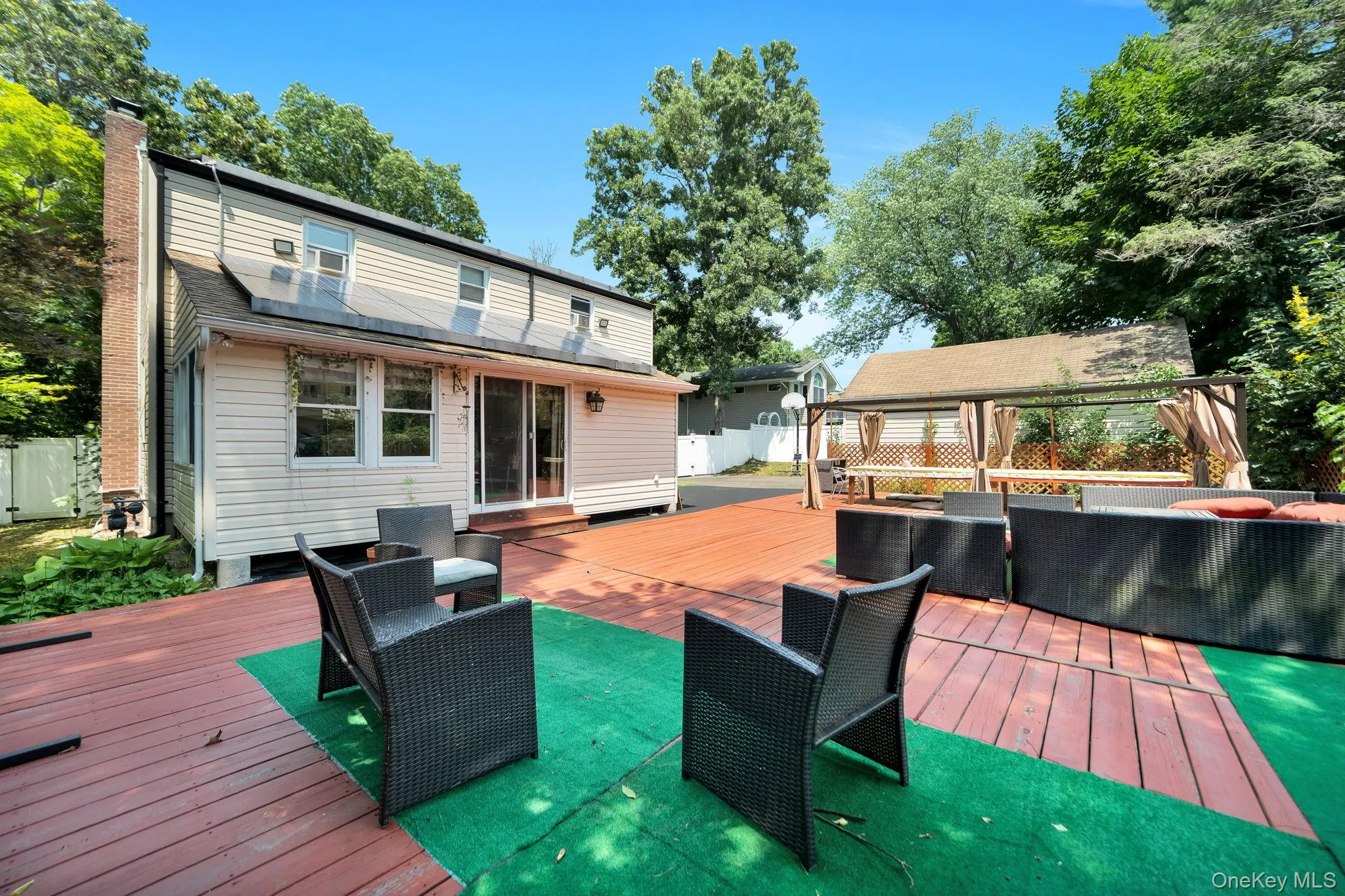 38 Lyons Street, Huntington, NY, 3 Bedrooms Bedrooms, 6 Rooms Rooms,3 BathroomsBathrooms,Residential,For Rent,Lyons,0,1022258 38 Lyons Street, Huntington, NY, 3 Bedrooms Bedrooms, 6 Rooms Rooms,3 BathroomsBathrooms,Residential,For Rent,Lyons,0,1022258