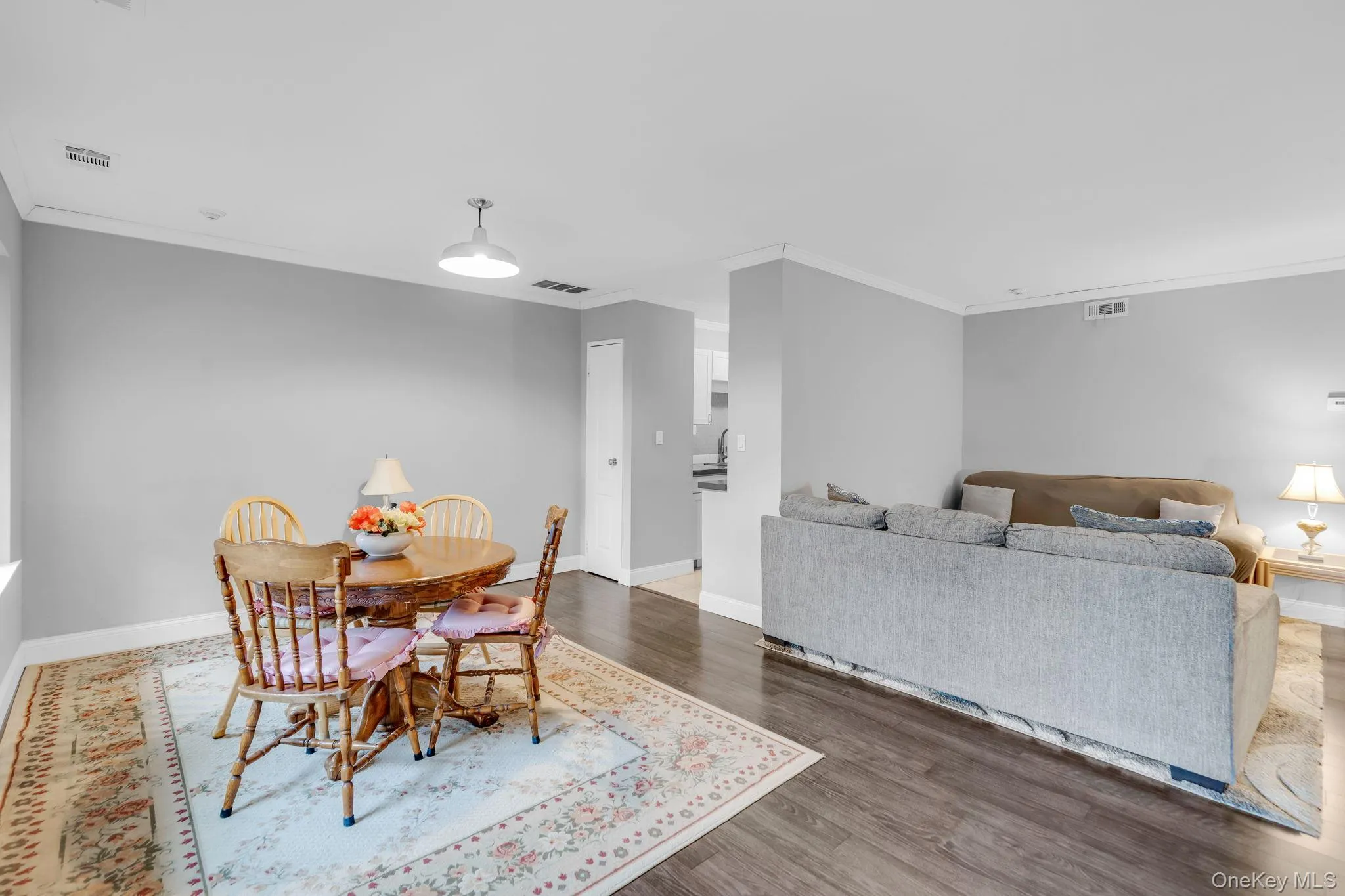 282 Artist Lake Drive, Brookhaven, NY, 1 Bedroom Bedrooms, 4 Rooms Rooms,1 BathroomBathrooms,Residential,For Rent,Artist Lake,0,1022259 282 Artist Lake Drive, Brookhaven, NY, 1 Bedroom Bedrooms, 4 Rooms Rooms,1 BathroomBathrooms,Residential,For Rent,Artist Lake,0,1022259