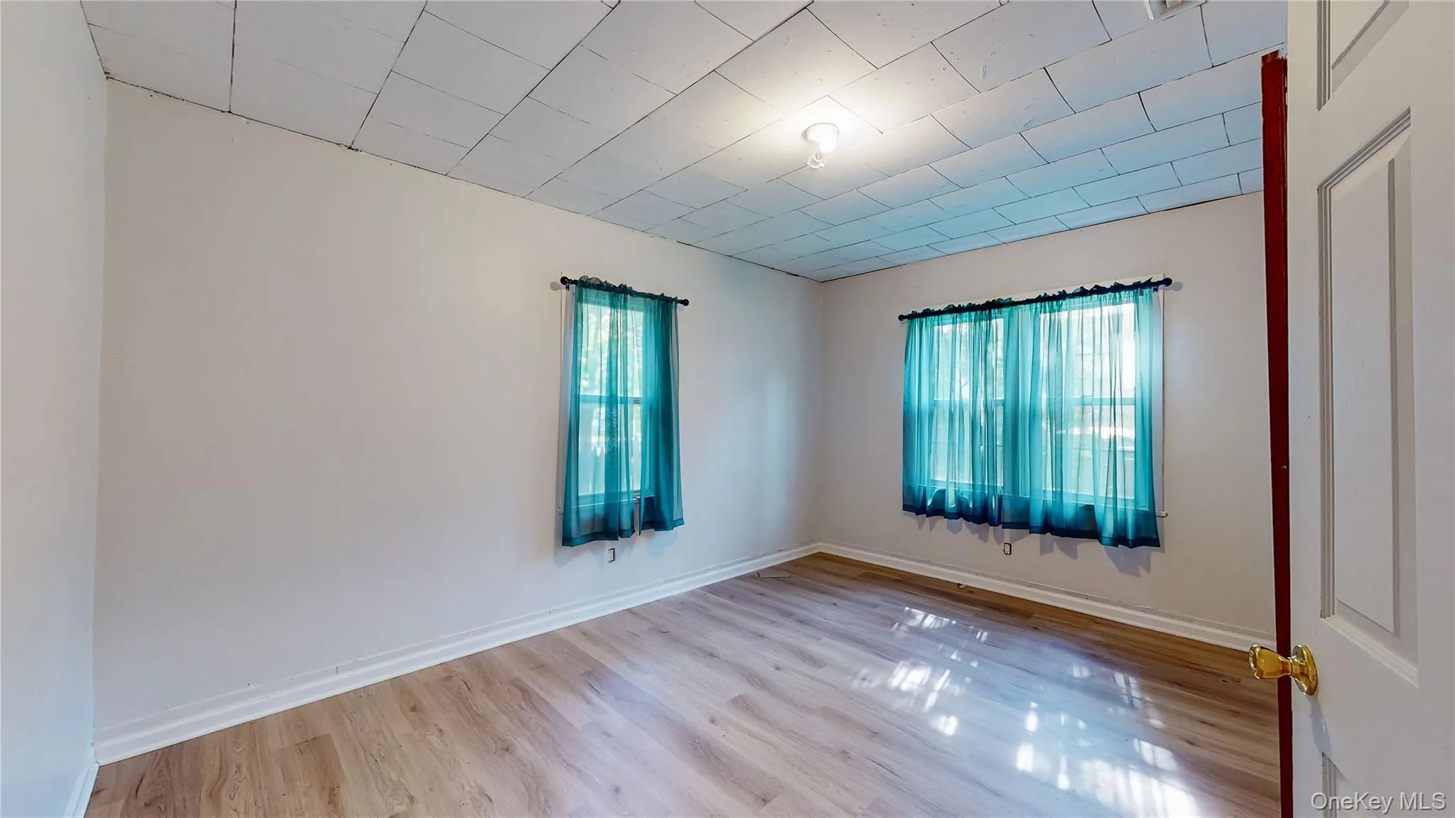 1 Orchard Street, Mount Hope, NY, 2 Bedrooms Bedrooms, 7 Rooms Rooms,2 BathroomsBathrooms,Residential,For Rent,Orchard,0,1022263 1 Orchard Street, Mount Hope, NY, 2 Bedrooms Bedrooms, 7 Rooms Rooms,2 BathroomsBathrooms,Residential,For Rent,Orchard,0,1022263