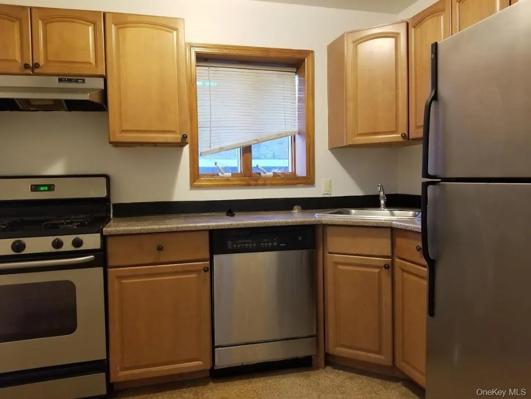 7167 161st Street, New York, NY, 3 Bedrooms Bedrooms, 6 Rooms Rooms,2 BathroomsBathrooms,Residential Lease,For Rent,161st,0,1022268 7167 161st Street, New York, NY, 3 Bedrooms Bedrooms, 6 Rooms Rooms,2 BathroomsBathrooms,Residential Lease,For Rent,161st,0,1022268