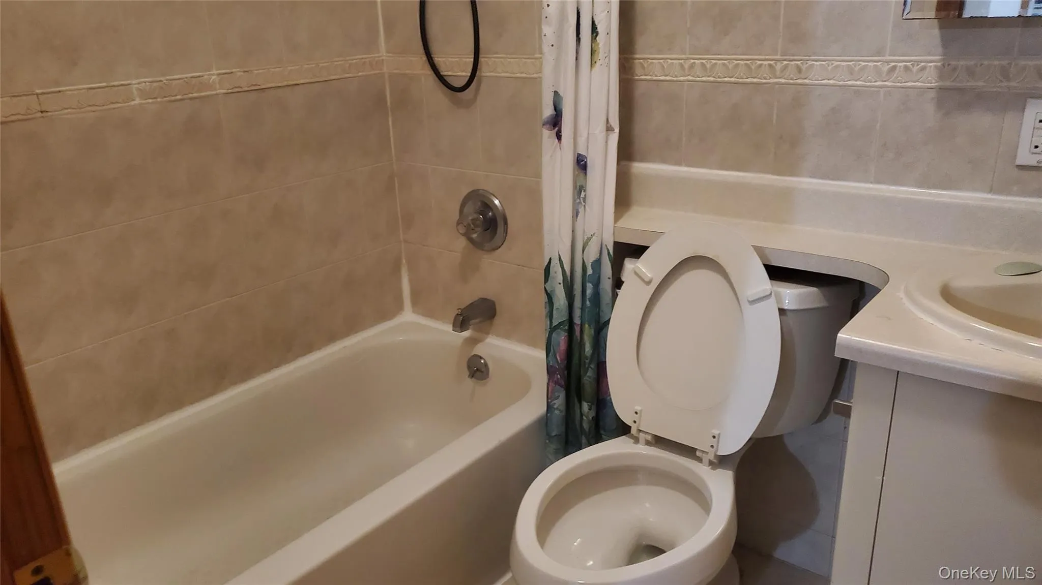7167 161st Street, New York, NY, 3 Bedrooms Bedrooms, 6 Rooms Rooms,2 BathroomsBathrooms,Residential Lease,For Rent,161st,0,1022268 7167 161st Street, New York, NY, 3 Bedrooms Bedrooms, 6 Rooms Rooms,2 BathroomsBathrooms,Residential Lease,For Rent,161st,0,1022268