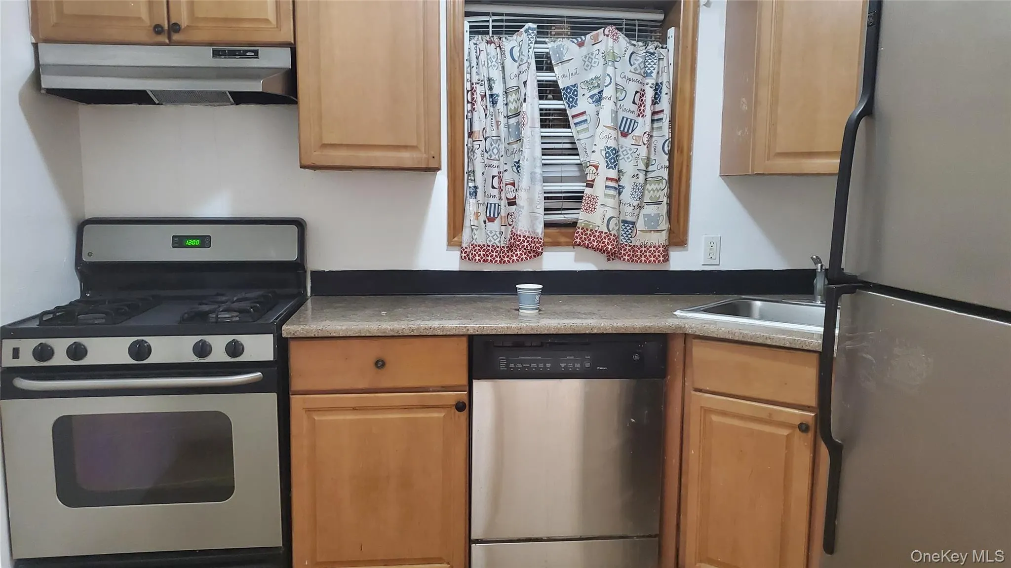 7167 161st Street, New York, NY, 3 Bedrooms Bedrooms, 6 Rooms Rooms,2 BathroomsBathrooms,Residential Lease,For Rent,161st,0,1022268 7167 161st Street, New York, NY, 3 Bedrooms Bedrooms, 6 Rooms Rooms,2 BathroomsBathrooms,Residential Lease,For Rent,161st,0,1022268