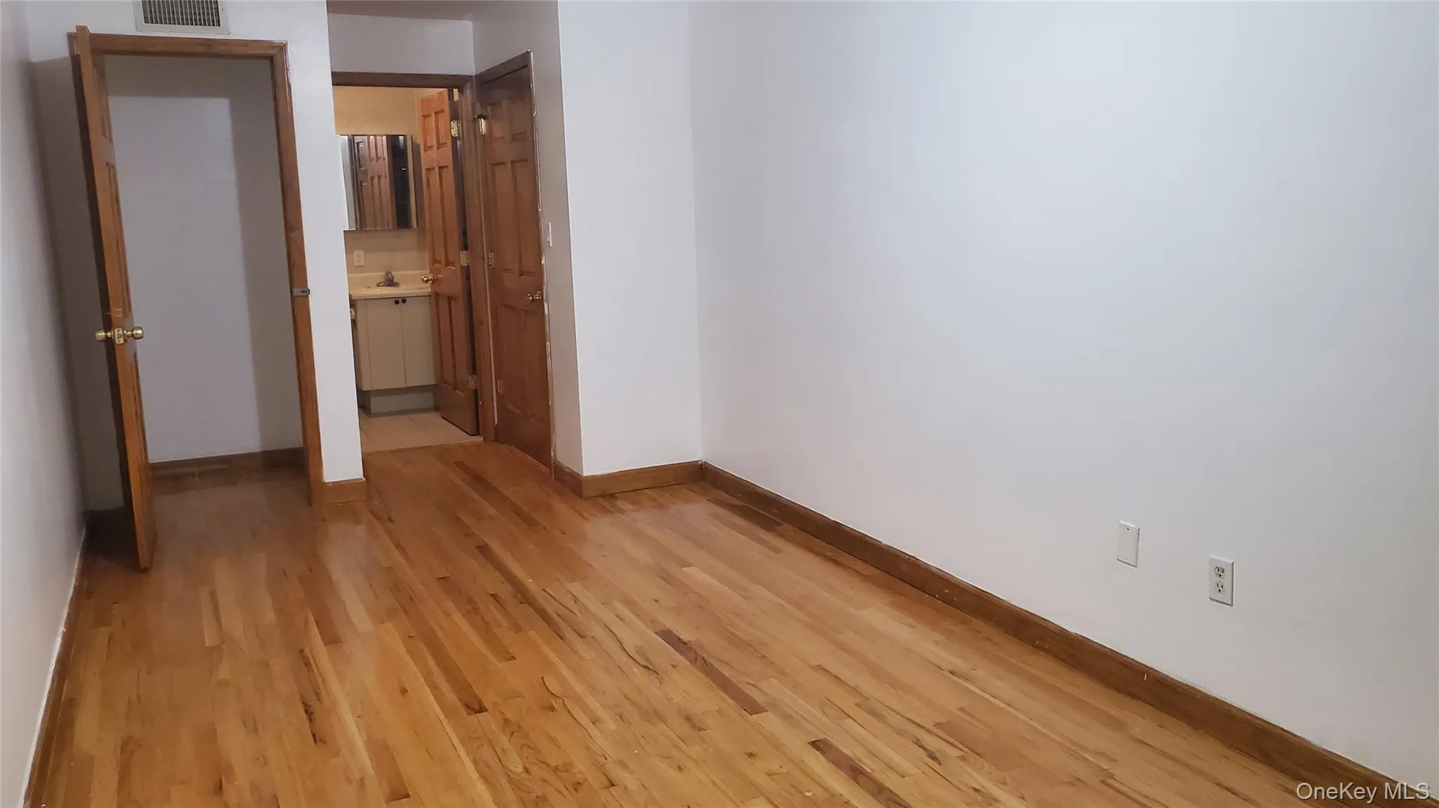 7167 161st Street, New York, NY, 3 Bedrooms Bedrooms, 6 Rooms Rooms,2 BathroomsBathrooms,Residential Lease,For Rent,161st,0,1022268 7167 161st Street, New York, NY, 3 Bedrooms Bedrooms, 6 Rooms Rooms,2 BathroomsBathrooms,Residential Lease,For Rent,161st,0,1022268
