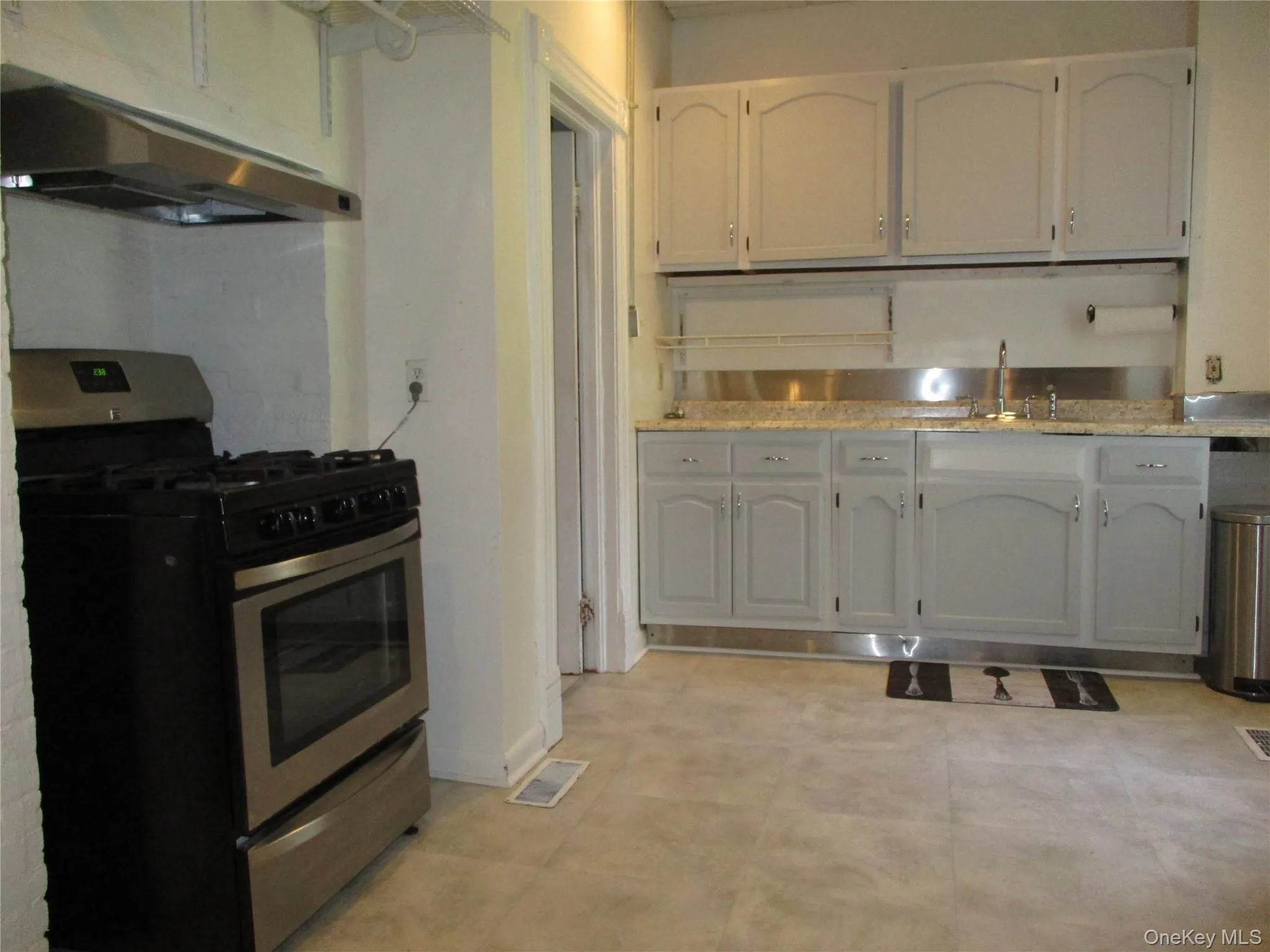 33 Bayview Terrace Unit 1, Newburgh (city), NY, 2 Bedrooms Bedrooms, 3 Rooms Rooms,1 BathroomBathrooms,Residential Lease,For Rent,Bayview Terrace Unit 1,0,1022271 33 Bayview Terrace Unit 1, Newburgh (city), NY, 2 Bedrooms Bedrooms, 3 Rooms Rooms,1 BathroomBathrooms,Residential Lease,For Rent,Bayview Terrace Unit 1,0,1022271