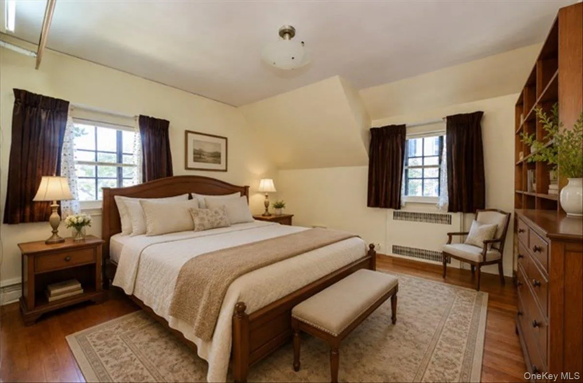 1264 Rhinelander Avenue, New York, NY, 3 Bedrooms Bedrooms, 8 Rooms Rooms,2 BathroomsBathrooms,Residential,For Rent,Rhinelander,0,1022280 1264 Rhinelander Avenue, New York, NY, 3 Bedrooms Bedrooms, 8 Rooms Rooms,2 BathroomsBathrooms,Residential,For Rent,Rhinelander,0,1022280