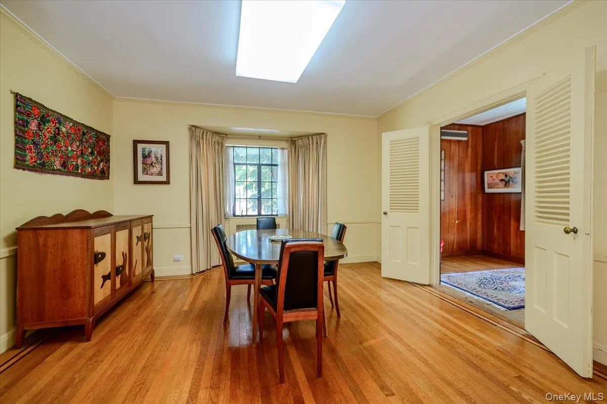 1264 Rhinelander Avenue, New York, NY, 3 Bedrooms Bedrooms, 8 Rooms Rooms,2 BathroomsBathrooms,Residential,For Rent,Rhinelander,0,1022280 1264 Rhinelander Avenue, New York, NY, 3 Bedrooms Bedrooms, 8 Rooms Rooms,2 BathroomsBathrooms,Residential,For Rent,Rhinelander,0,1022280
