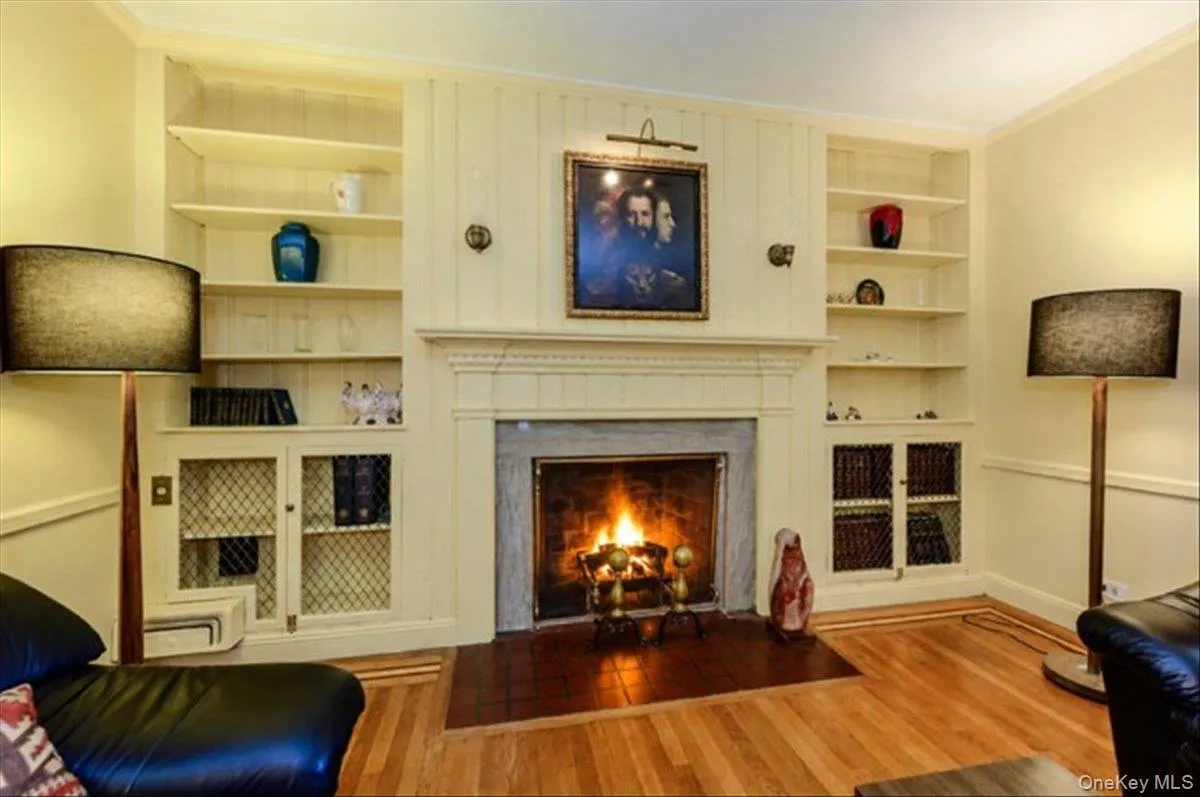 1264 Rhinelander Avenue, New York, NY, 3 Bedrooms Bedrooms, 8 Rooms Rooms,2 BathroomsBathrooms,Residential,For Rent,Rhinelander,0,1022280 1264 Rhinelander Avenue, New York, NY, 3 Bedrooms Bedrooms, 8 Rooms Rooms,2 BathroomsBathrooms,Residential,For Rent,Rhinelander,0,1022280