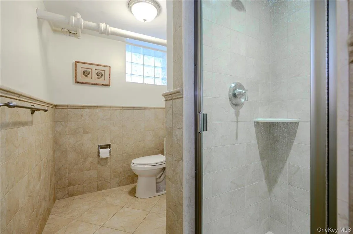 1264 Rhinelander Avenue, New York, NY, 3 Bedrooms Bedrooms, 8 Rooms Rooms,2 BathroomsBathrooms,Residential,For Rent,Rhinelander,0,1022280 1264 Rhinelander Avenue, New York, NY, 3 Bedrooms Bedrooms, 8 Rooms Rooms,2 BathroomsBathrooms,Residential,For Rent,Rhinelander,0,1022280
