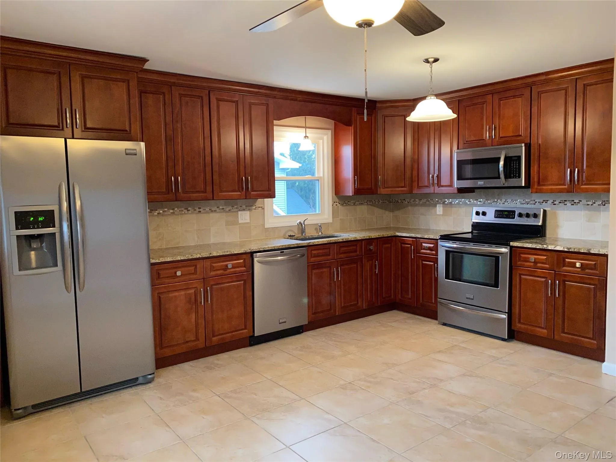 59 S Grand Street, North Hempstead, NY, 2 Bedrooms Bedrooms, 4 Rooms Rooms,1 BathroomBathrooms,Residential Lease,For Rent,S Grand,0,1022283 59 S Grand Street, North Hempstead, NY, 2 Bedrooms Bedrooms, 4 Rooms Rooms,1 BathroomBathrooms,Residential Lease,For Rent,S Grand,0,1022283