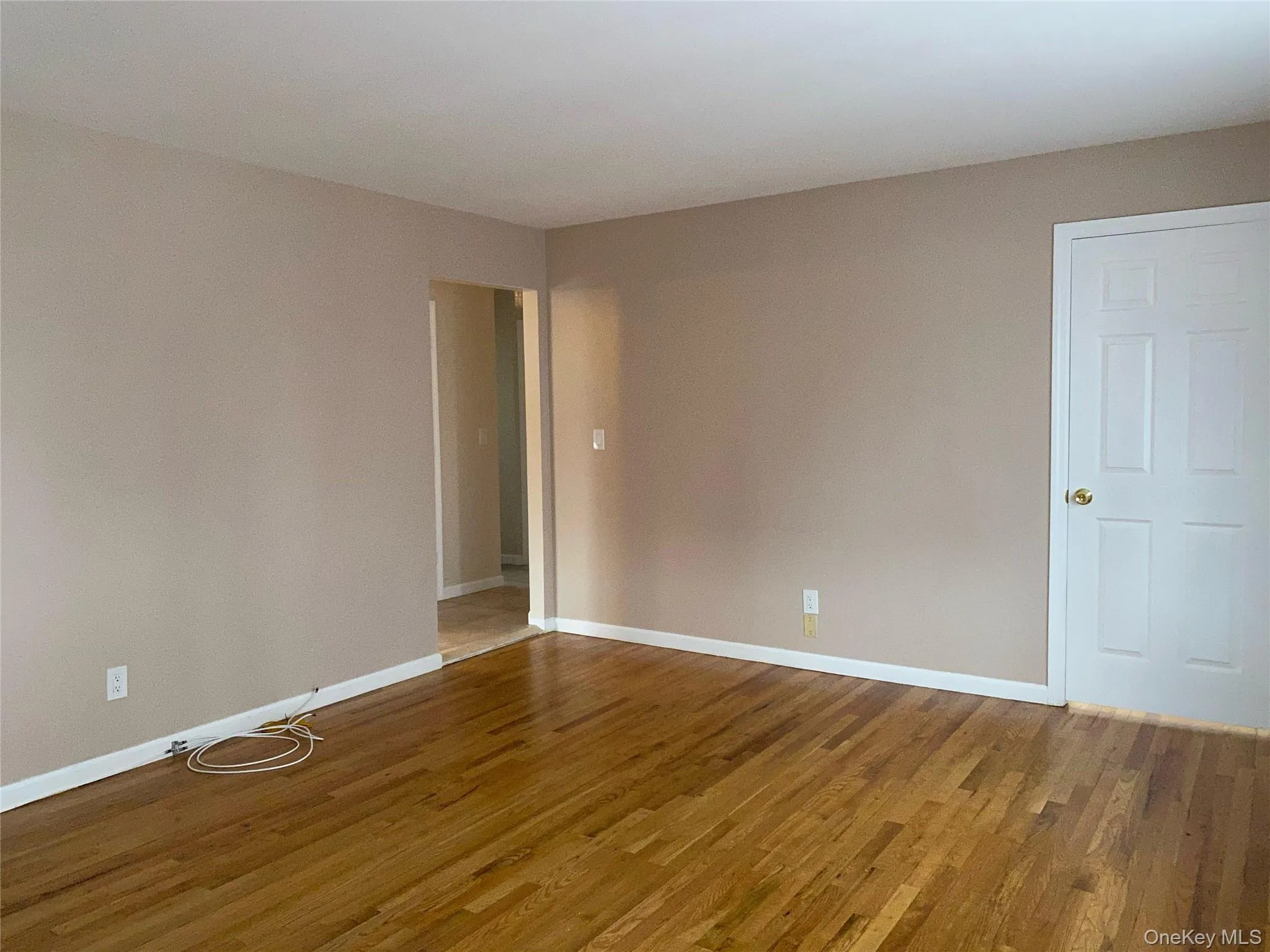 59 S Grand Street, North Hempstead, NY, 2 Bedrooms Bedrooms, 4 Rooms Rooms,1 BathroomBathrooms,Residential Lease,For Rent,S Grand,0,1022283 59 S Grand Street, North Hempstead, NY, 2 Bedrooms Bedrooms, 4 Rooms Rooms,1 BathroomBathrooms,Residential Lease,For Rent,S Grand,0,1022283