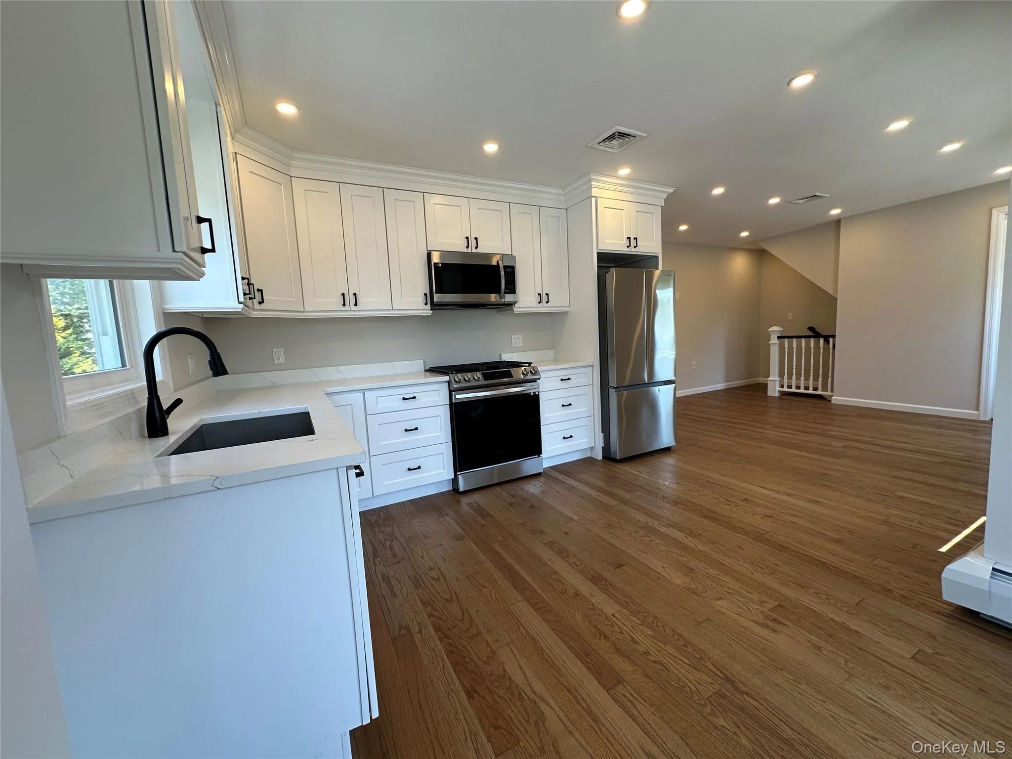 11 Ohio Avenue, North Hempstead, NY, 3 Bedrooms Bedrooms, 7 Rooms Rooms,1 BathroomBathrooms,Residential Lease,For Rent,Ohio,0,1022284 11 Ohio Avenue, North Hempstead, NY, 3 Bedrooms Bedrooms, 7 Rooms Rooms,1 BathroomBathrooms,Residential Lease,For Rent,Ohio,0,1022284
