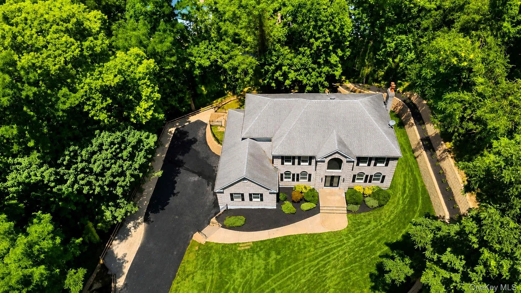 41 Cove Road, Huntington, NY, 5 Bedrooms Bedrooms, 13 Rooms Rooms,4 BathroomsBathrooms,Residential,For Rent,Cove,0,1022285 41 Cove Road, Huntington, NY, 5 Bedrooms Bedrooms, 13 Rooms Rooms,4 BathroomsBathrooms,Residential,For Rent,Cove,0,1022285