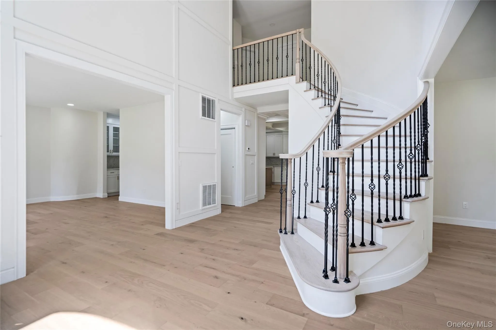 41 Cove Road, Huntington, NY, 5 Bedrooms Bedrooms, 13 Rooms Rooms,4 BathroomsBathrooms,Residential,For Rent,Cove,0,1022285 41 Cove Road, Huntington, NY, 5 Bedrooms Bedrooms, 13 Rooms Rooms,4 BathroomsBathrooms,Residential,For Rent,Cove,0,1022285