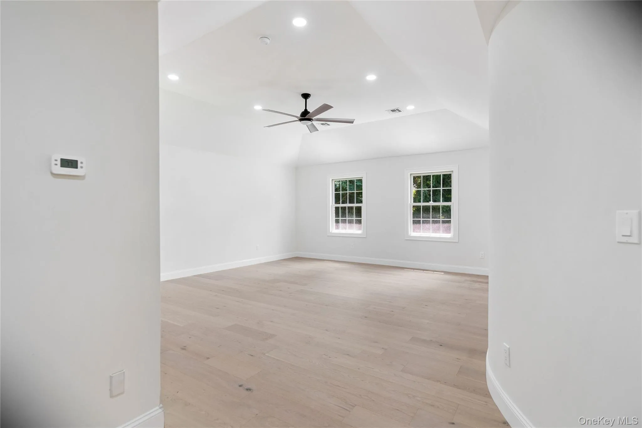 41 Cove Road, Huntington, NY, 5 Bedrooms Bedrooms, 13 Rooms Rooms,4 BathroomsBathrooms,Residential,For Rent,Cove,0,1022285 41 Cove Road, Huntington, NY, 5 Bedrooms Bedrooms, 13 Rooms Rooms,4 BathroomsBathrooms,Residential,For Rent,Cove,0,1022285