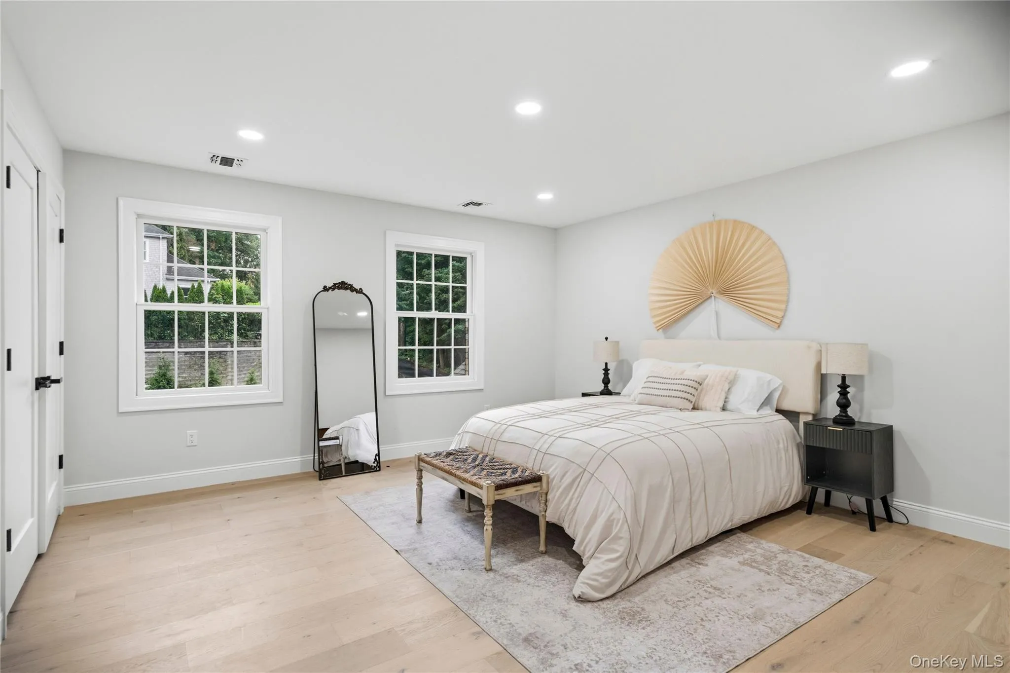 41 Cove Road, Huntington, NY, 5 Bedrooms Bedrooms, 13 Rooms Rooms,4 BathroomsBathrooms,Residential,For Rent,Cove,0,1022285 41 Cove Road, Huntington, NY, 5 Bedrooms Bedrooms, 13 Rooms Rooms,4 BathroomsBathrooms,Residential,For Rent,Cove,0,1022285