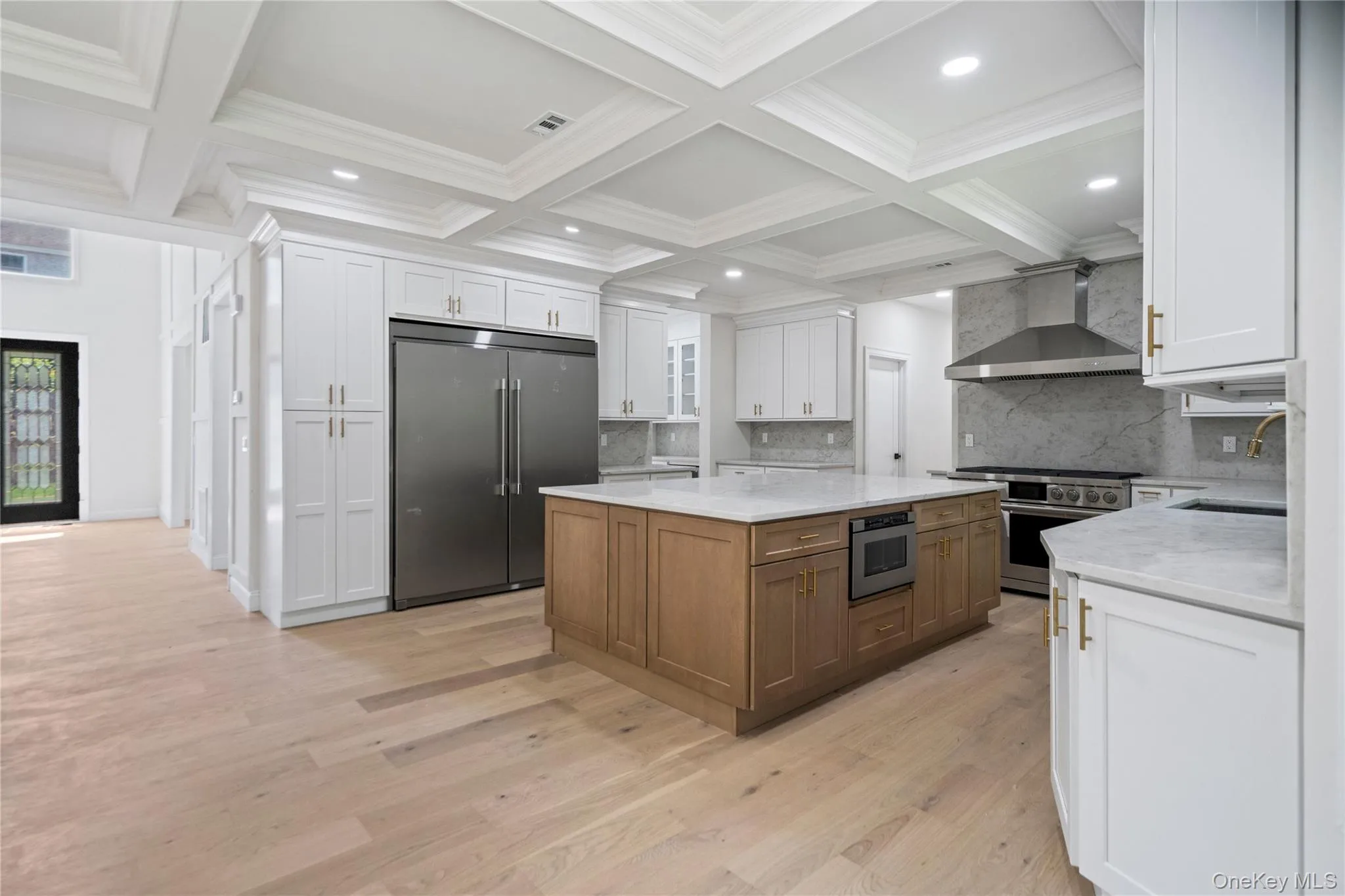 41 Cove Road, Huntington, NY, 5 Bedrooms Bedrooms, 13 Rooms Rooms,4 BathroomsBathrooms,Residential,For Rent,Cove,0,1022285 41 Cove Road, Huntington, NY, 5 Bedrooms Bedrooms, 13 Rooms Rooms,4 BathroomsBathrooms,Residential,For Rent,Cove,0,1022285