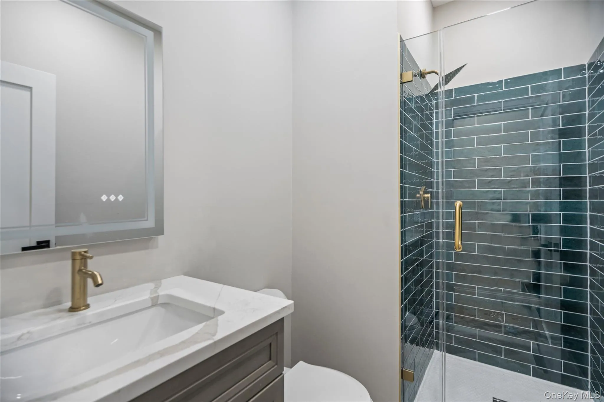 41 Cove Road, Huntington, NY, 5 Bedrooms Bedrooms, 13 Rooms Rooms,4 BathroomsBathrooms,Residential,For Rent,Cove,0,1022285 41 Cove Road, Huntington, NY, 5 Bedrooms Bedrooms, 13 Rooms Rooms,4 BathroomsBathrooms,Residential,For Rent,Cove,0,1022285