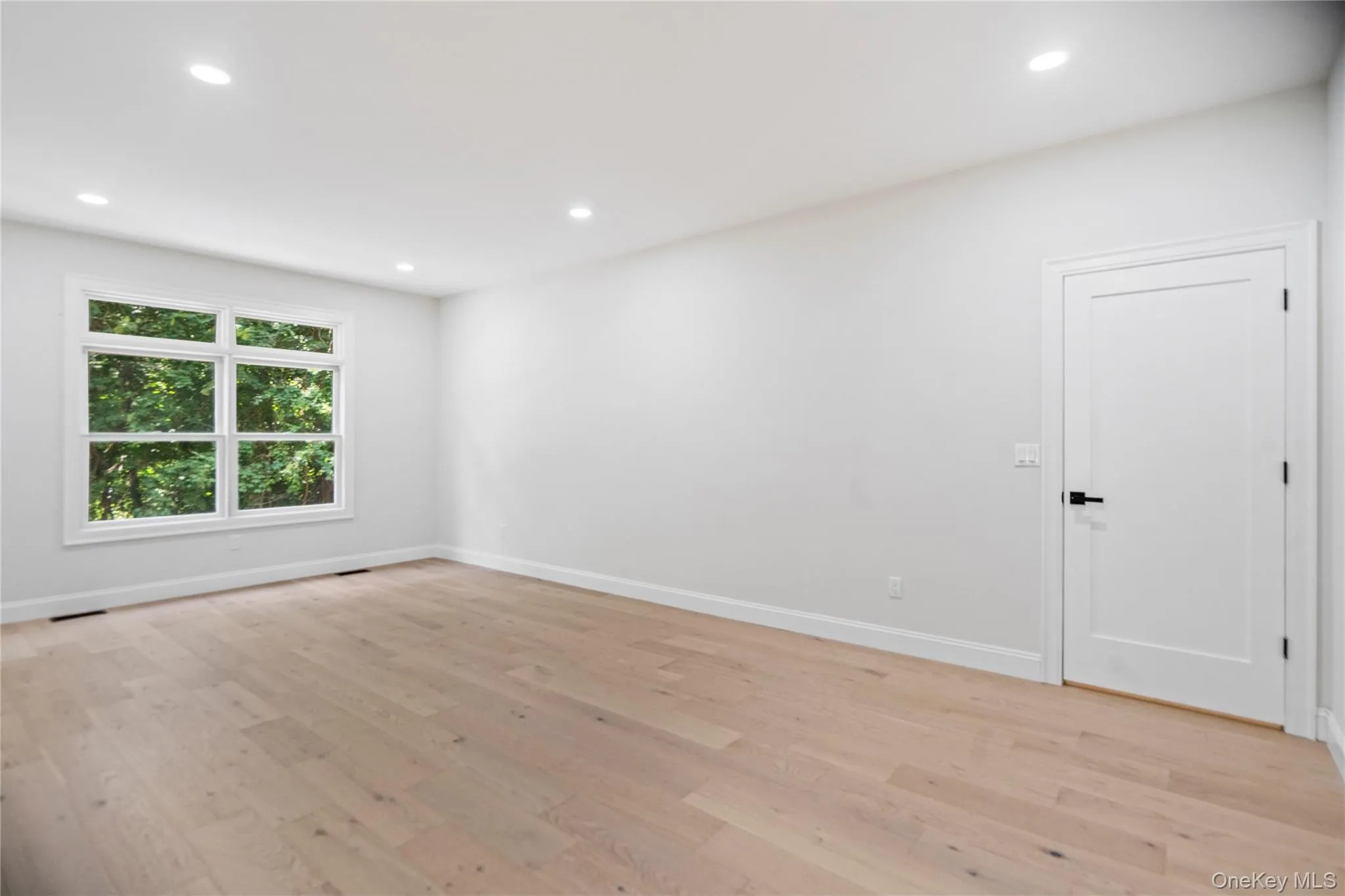 41 Cove Road, Huntington, NY, 5 Bedrooms Bedrooms, 13 Rooms Rooms,4 BathroomsBathrooms,Residential,For Rent,Cove,0,1022285 41 Cove Road, Huntington, NY, 5 Bedrooms Bedrooms, 13 Rooms Rooms,4 BathroomsBathrooms,Residential,For Rent,Cove,0,1022285