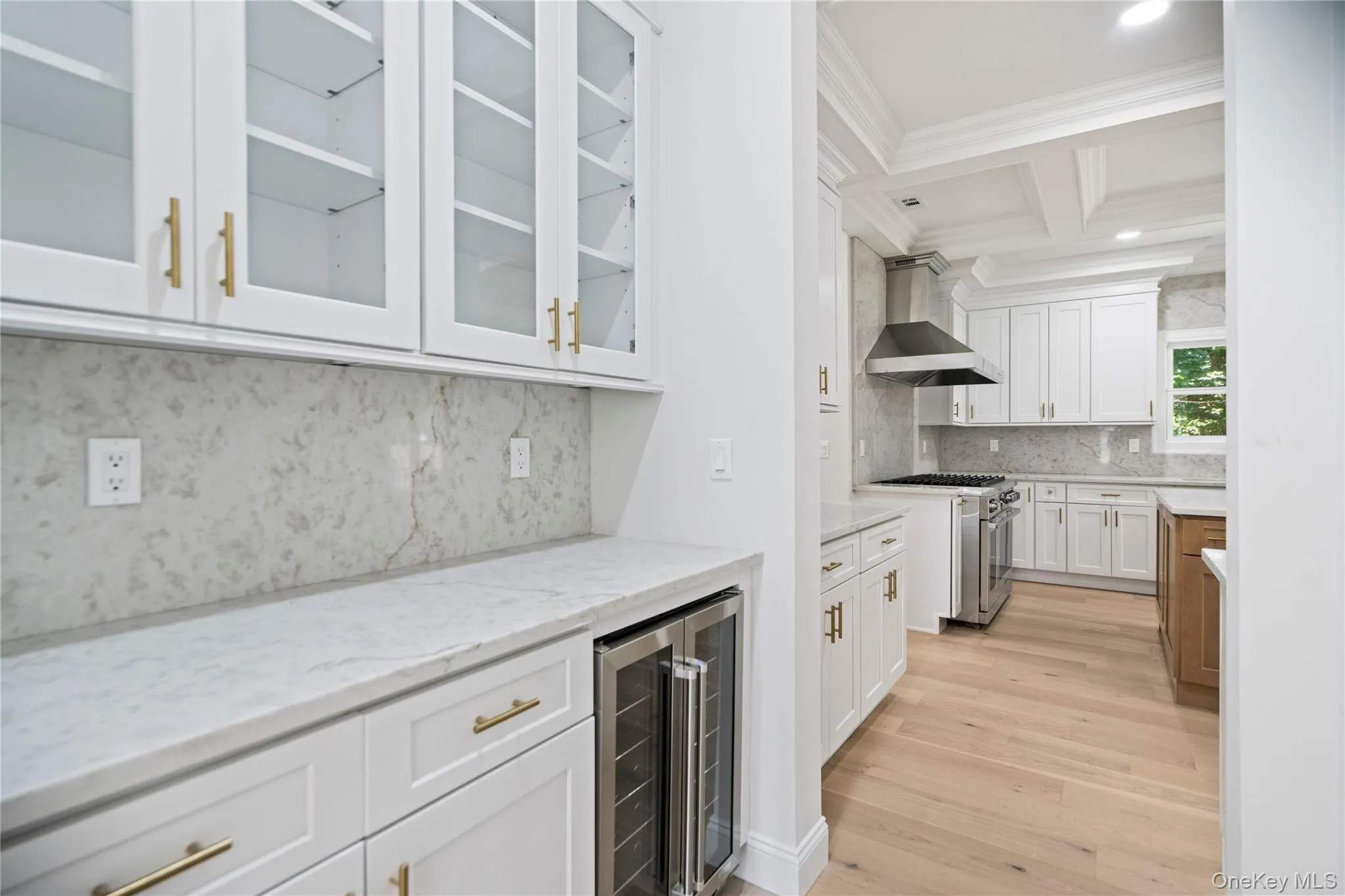 41 Cove Road, Huntington, NY, 5 Bedrooms Bedrooms, 13 Rooms Rooms,4 BathroomsBathrooms,Residential,For Rent,Cove,0,1022285 41 Cove Road, Huntington, NY, 5 Bedrooms Bedrooms, 13 Rooms Rooms,4 BathroomsBathrooms,Residential,For Rent,Cove,0,1022285