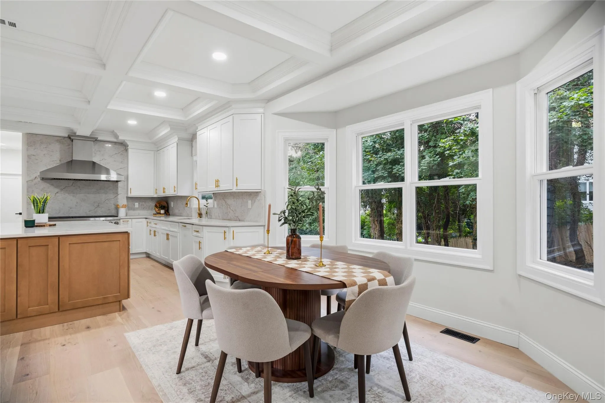 41 Cove Road, Huntington, NY, 5 Bedrooms Bedrooms, 13 Rooms Rooms,4 BathroomsBathrooms,Residential,For Rent,Cove,0,1022285 41 Cove Road, Huntington, NY, 5 Bedrooms Bedrooms, 13 Rooms Rooms,4 BathroomsBathrooms,Residential,For Rent,Cove,0,1022285
