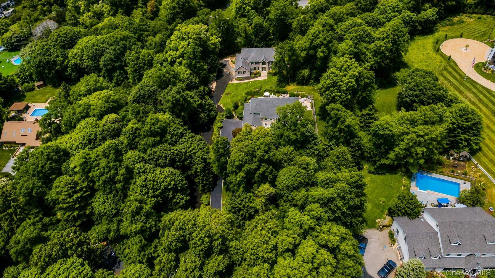 41 Cove Road, Huntington, NY, 5 Bedrooms Bedrooms, 13 Rooms Rooms,4 BathroomsBathrooms,Residential,For Rent,Cove,0,1022285 41 Cove Road, Huntington, NY, 5 Bedrooms Bedrooms, 13 Rooms Rooms,4 BathroomsBathrooms,Residential,For Rent,Cove,0,1022285