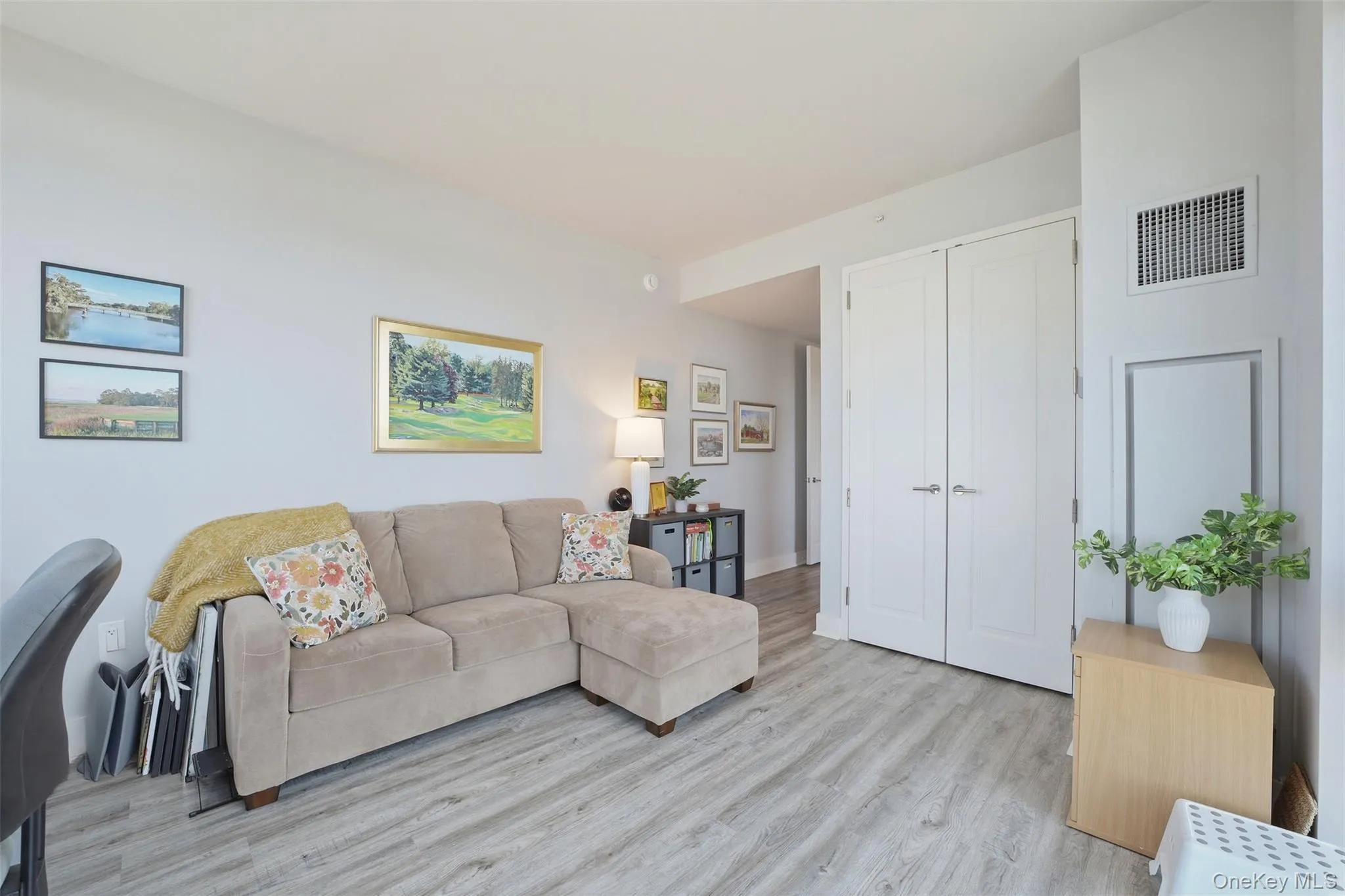 175 Huguenot Street, New Rochelle, NY, 2 Bedrooms Bedrooms, 3 Rooms Rooms,2 BathroomsBathrooms,Residential,For Rent,Huguenot,0,1022287 175 Huguenot Street, New Rochelle, NY, 2 Bedrooms Bedrooms, 3 Rooms Rooms,2 BathroomsBathrooms,Residential,For Rent,Huguenot,0,1022287