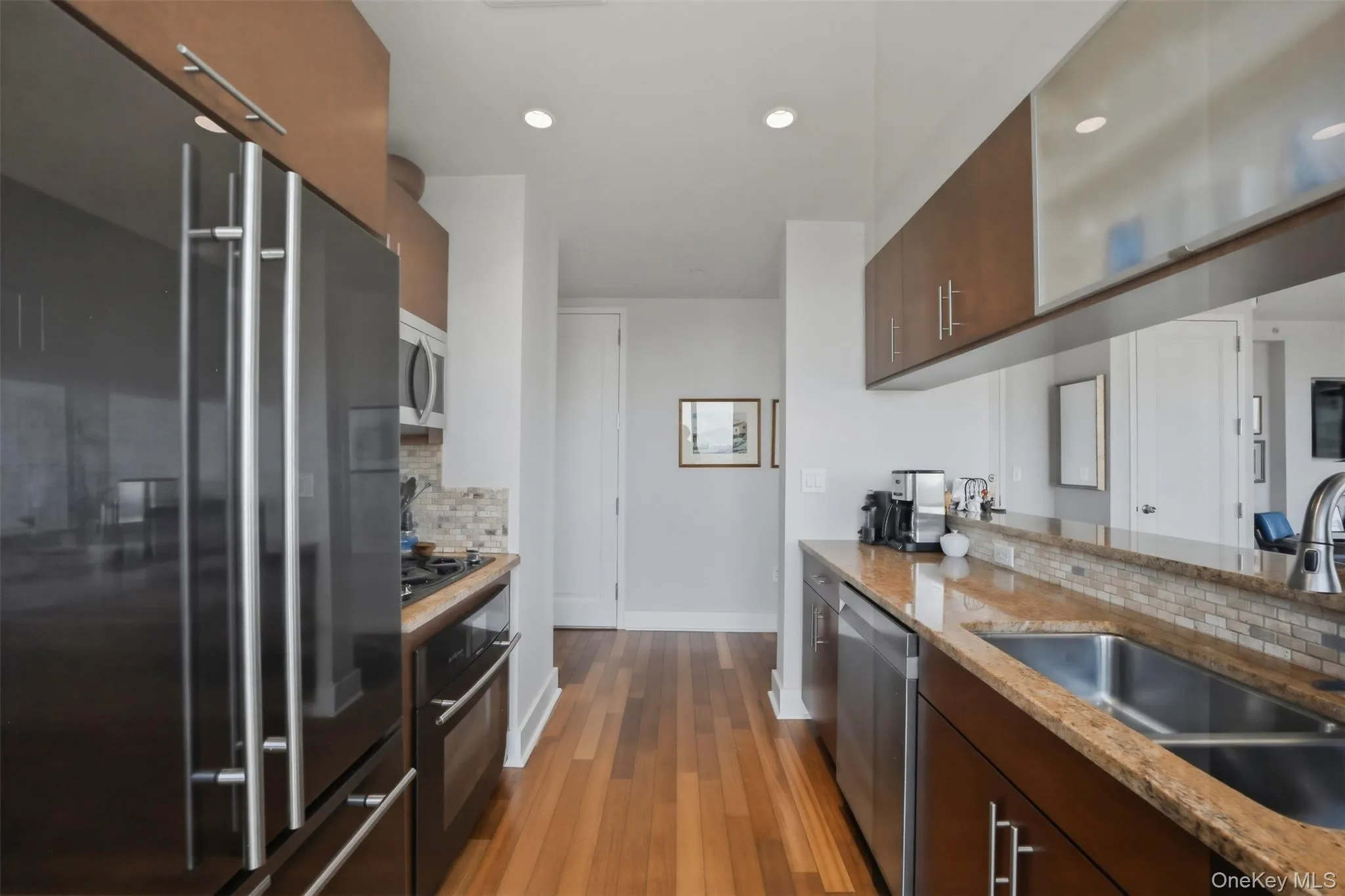 175 Huguenot Street, New Rochelle, NY, 2 Bedrooms Bedrooms, 3 Rooms Rooms,2 BathroomsBathrooms,Residential,For Rent,Huguenot,0,1022287 175 Huguenot Street, New Rochelle, NY, 2 Bedrooms Bedrooms, 3 Rooms Rooms,2 BathroomsBathrooms,Residential,For Rent,Huguenot,0,1022287