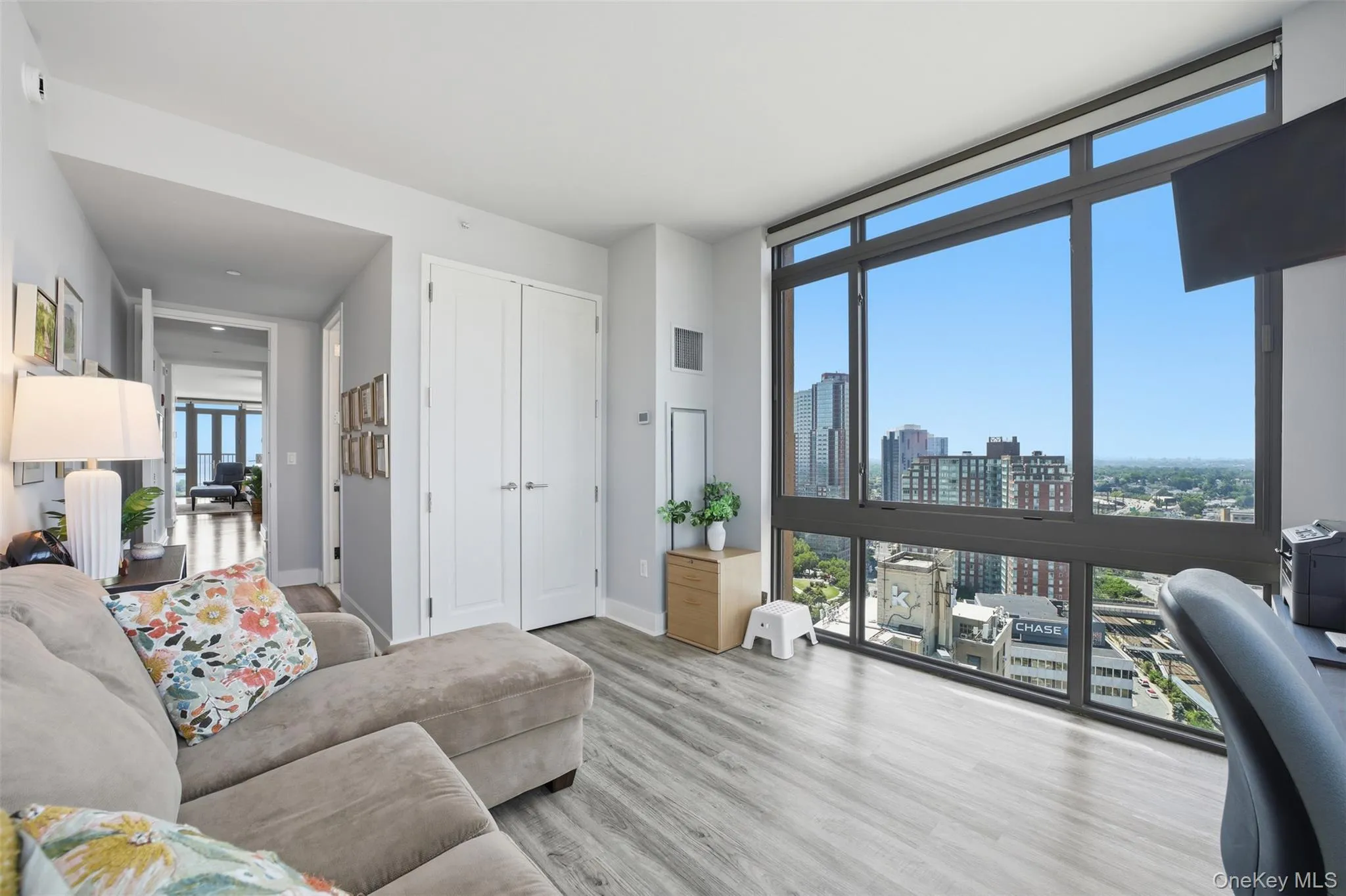 175 Huguenot Street, New Rochelle, NY, 2 Bedrooms Bedrooms, 3 Rooms Rooms,2 BathroomsBathrooms,Residential,For Rent,Huguenot,0,1022287 175 Huguenot Street, New Rochelle, NY, 2 Bedrooms Bedrooms, 3 Rooms Rooms,2 BathroomsBathrooms,Residential,For Rent,Huguenot,0,1022287